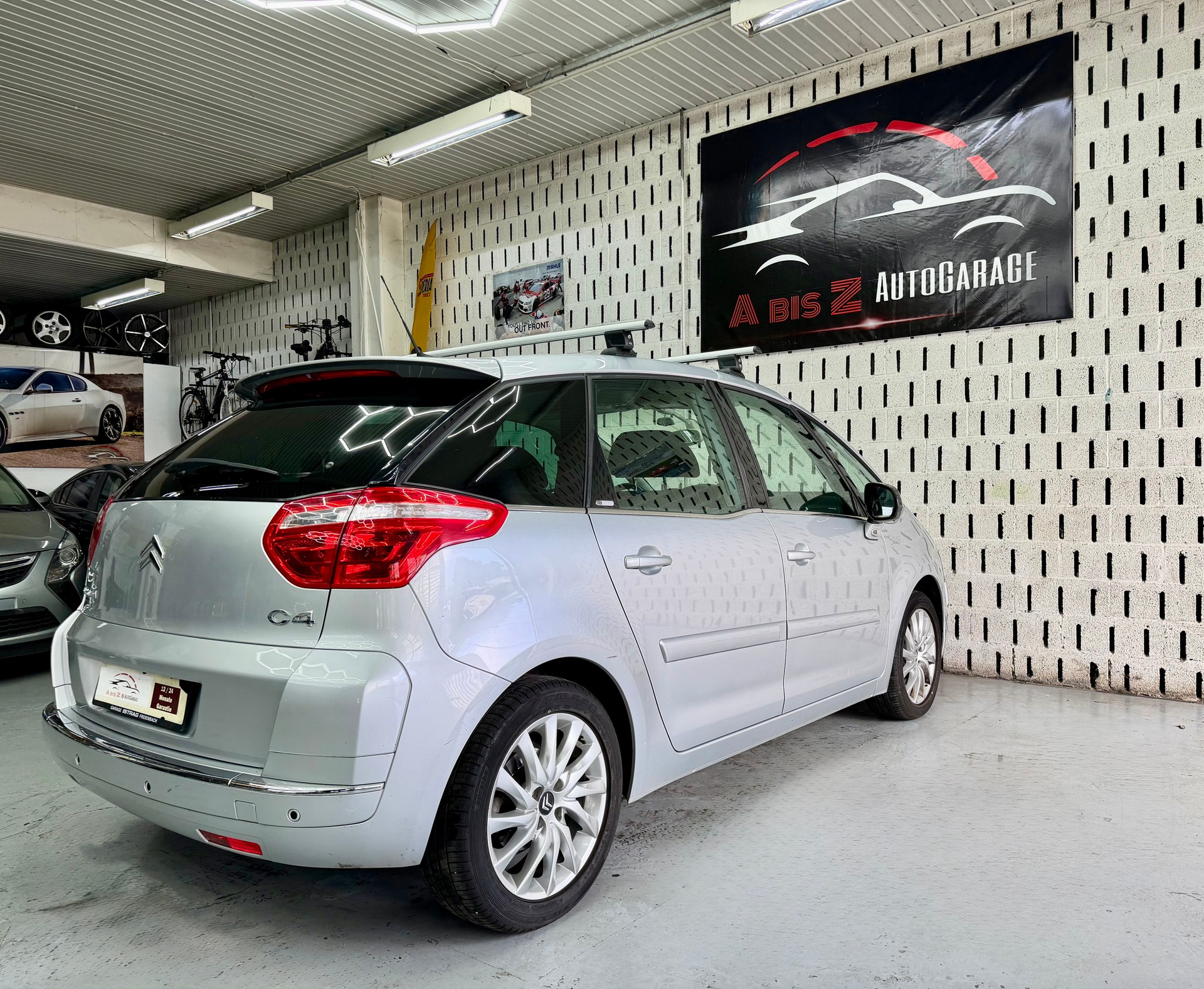 CITROEN C4 Picasso 2.0i 16V Dynamique BMP6-image-7