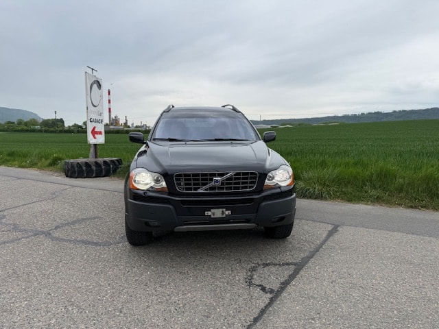 VOLVO XC90 D5 AWD Executive Geartronic-image-2