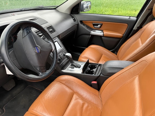 VOLVO XC90 D5 AWD Executive Geartronic-image-8
