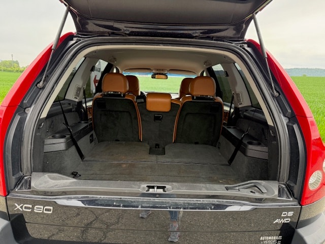 VOLVO XC90 D5 AWD Executive Geartronic-image-6