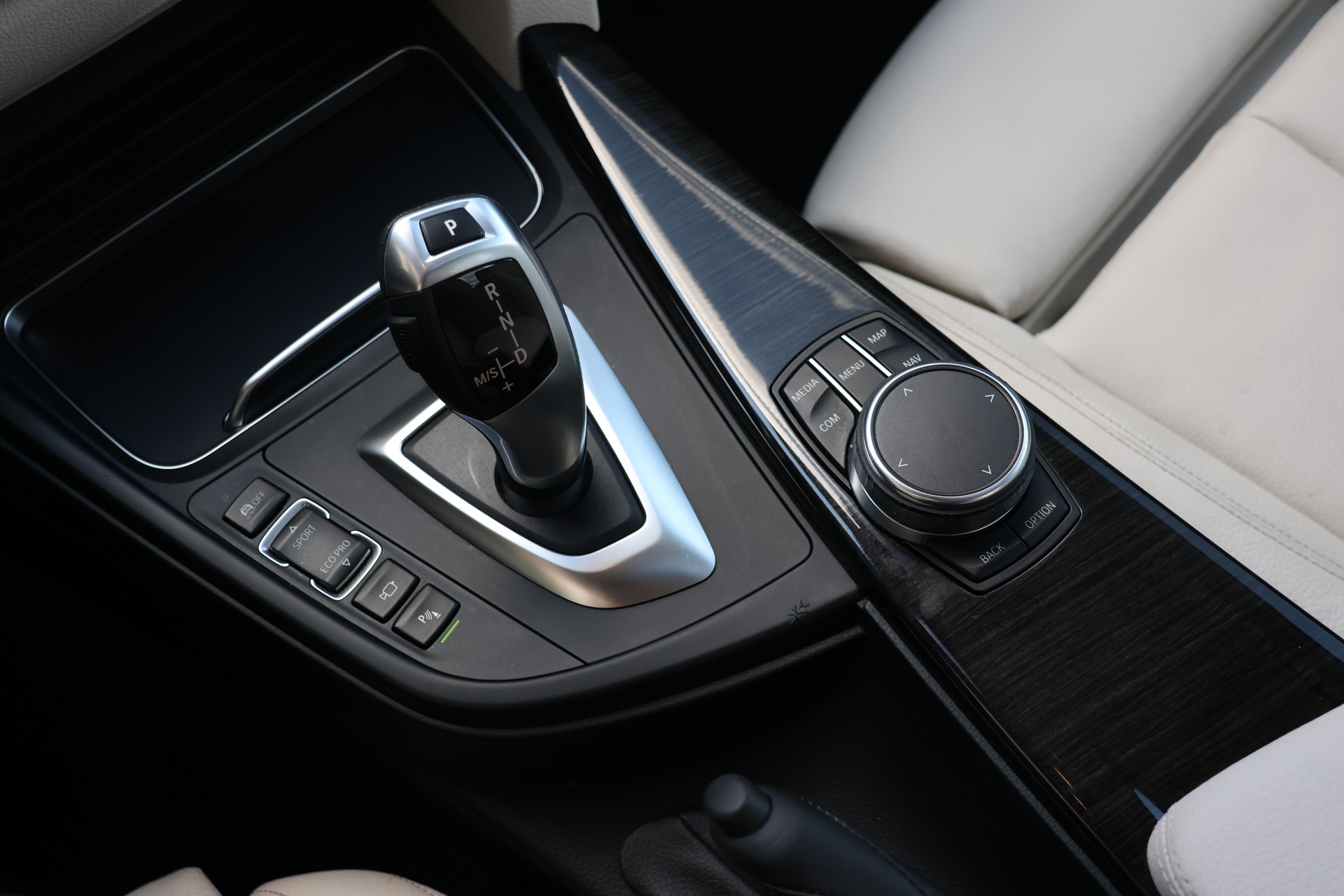 BMW 430i Coupé xDrive Steptronic-image-10
