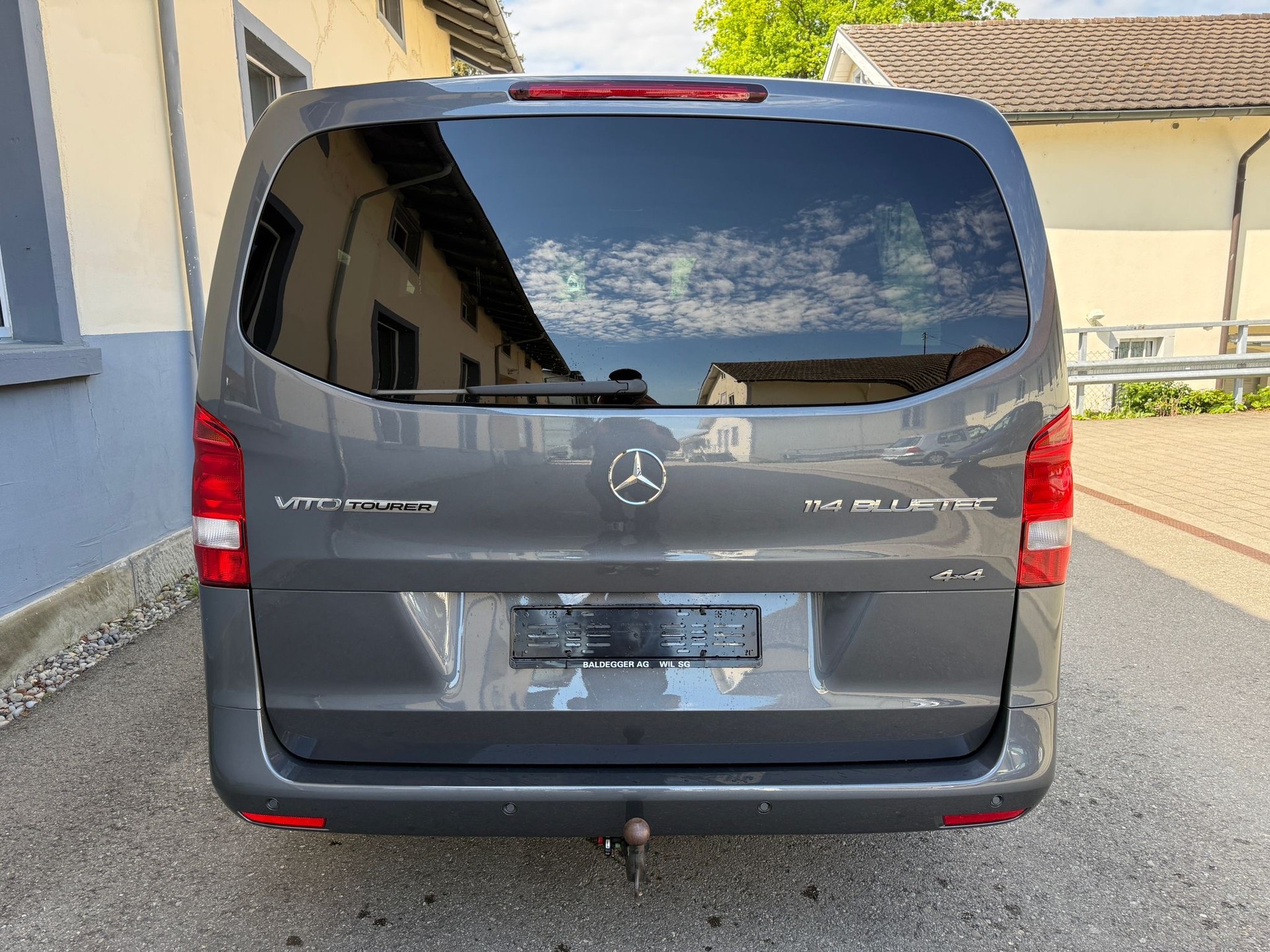 MERCEDES-BENZ Vito 114 BlueTec Tourer Base L 4Matic 7G-Tronic-showroom-element-3