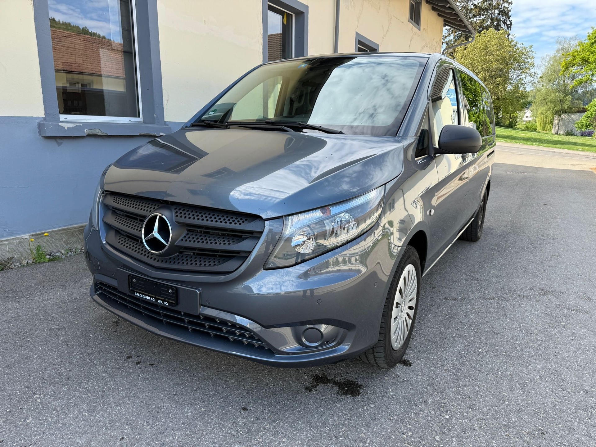 MERCEDES-BENZ Vito 114 BlueTec Tourer Base L 4Matic 7G-Tronic-image-8