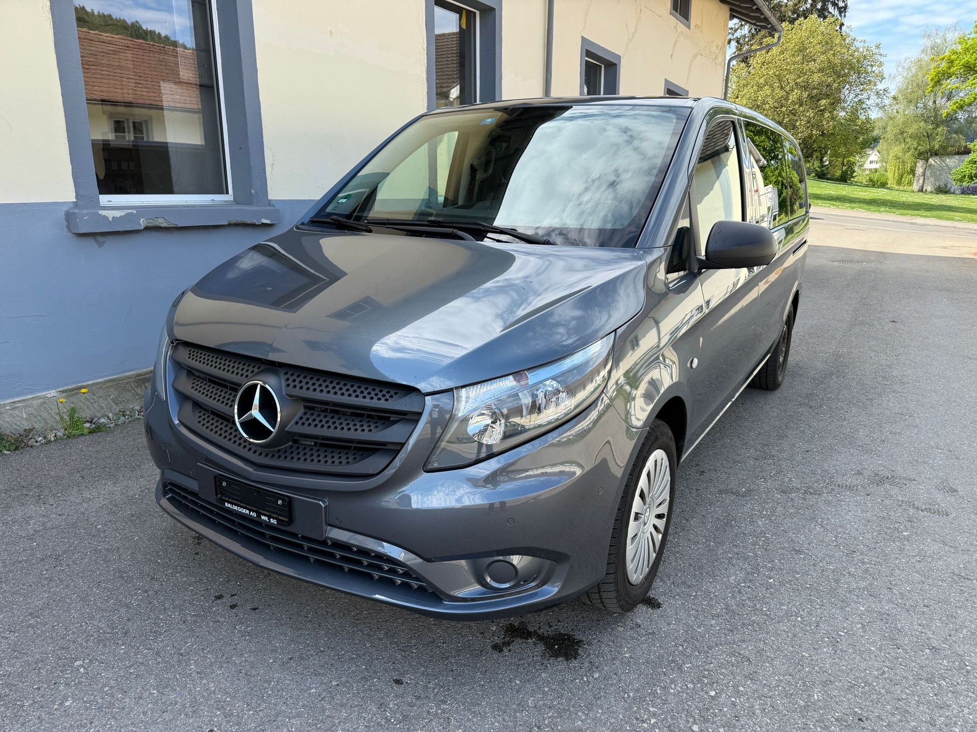 MERCEDES-BENZ Vito 114 BlueTec Tourer Base L 4Matic 7G-Tronic-image-7