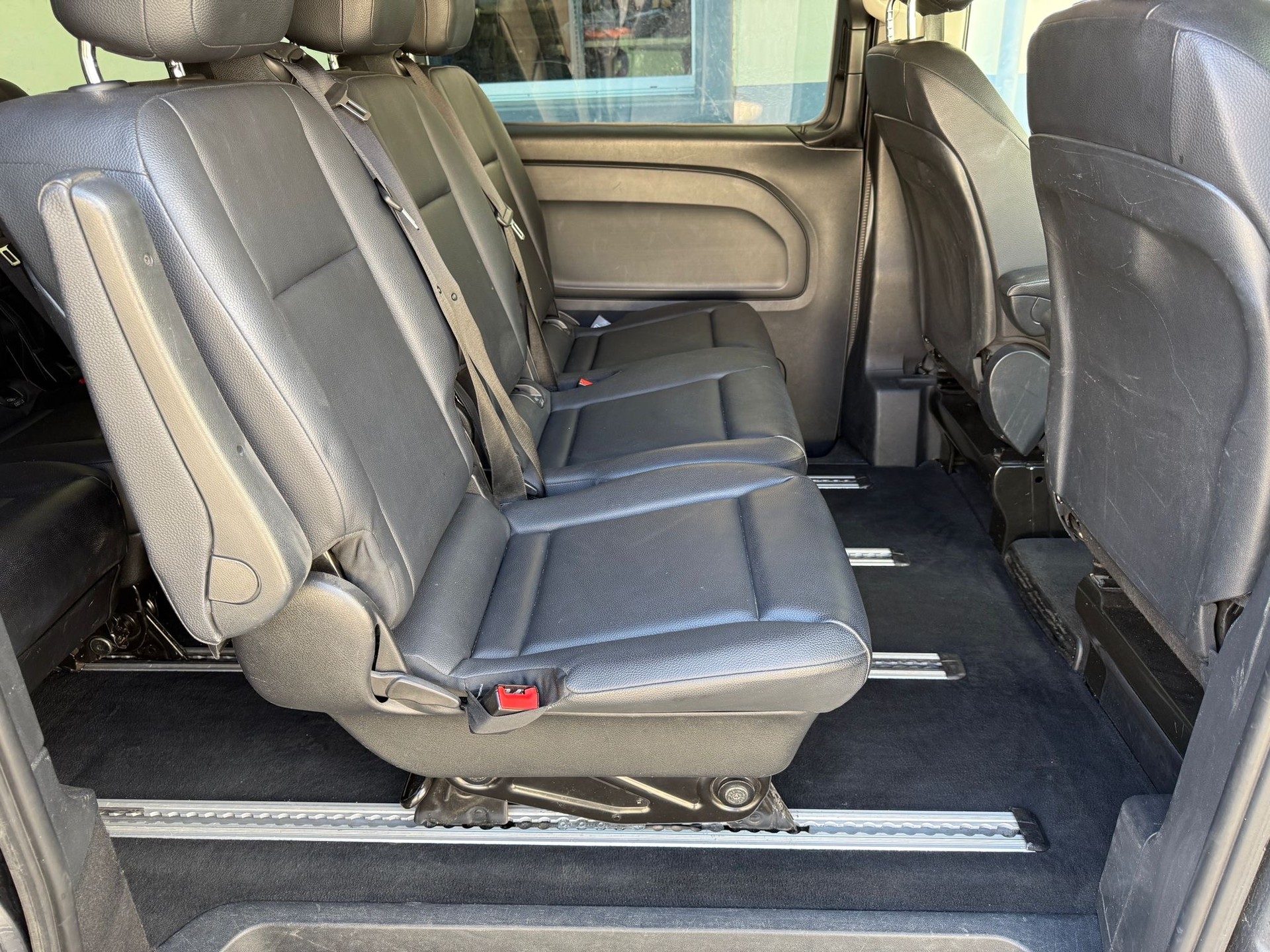 MERCEDES-BENZ Vito 114 BlueTec Tourer Base L 4Matic 7G-Tronic-image-11