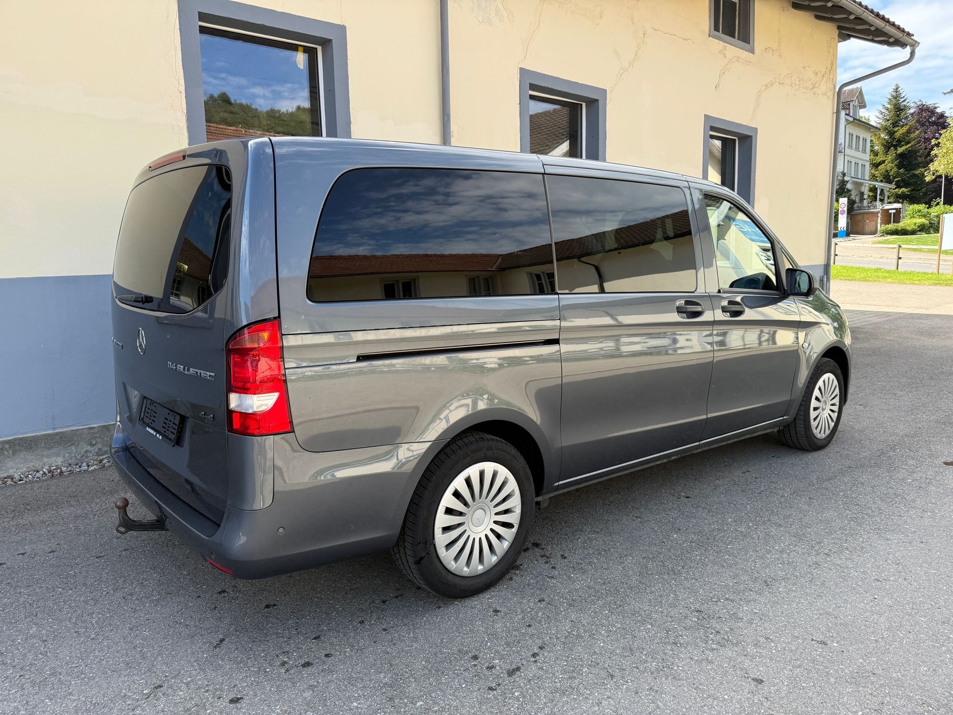 MERCEDES-BENZ Vito 114 BlueTec Tourer Base L 4Matic 7G-Tronic-image-10