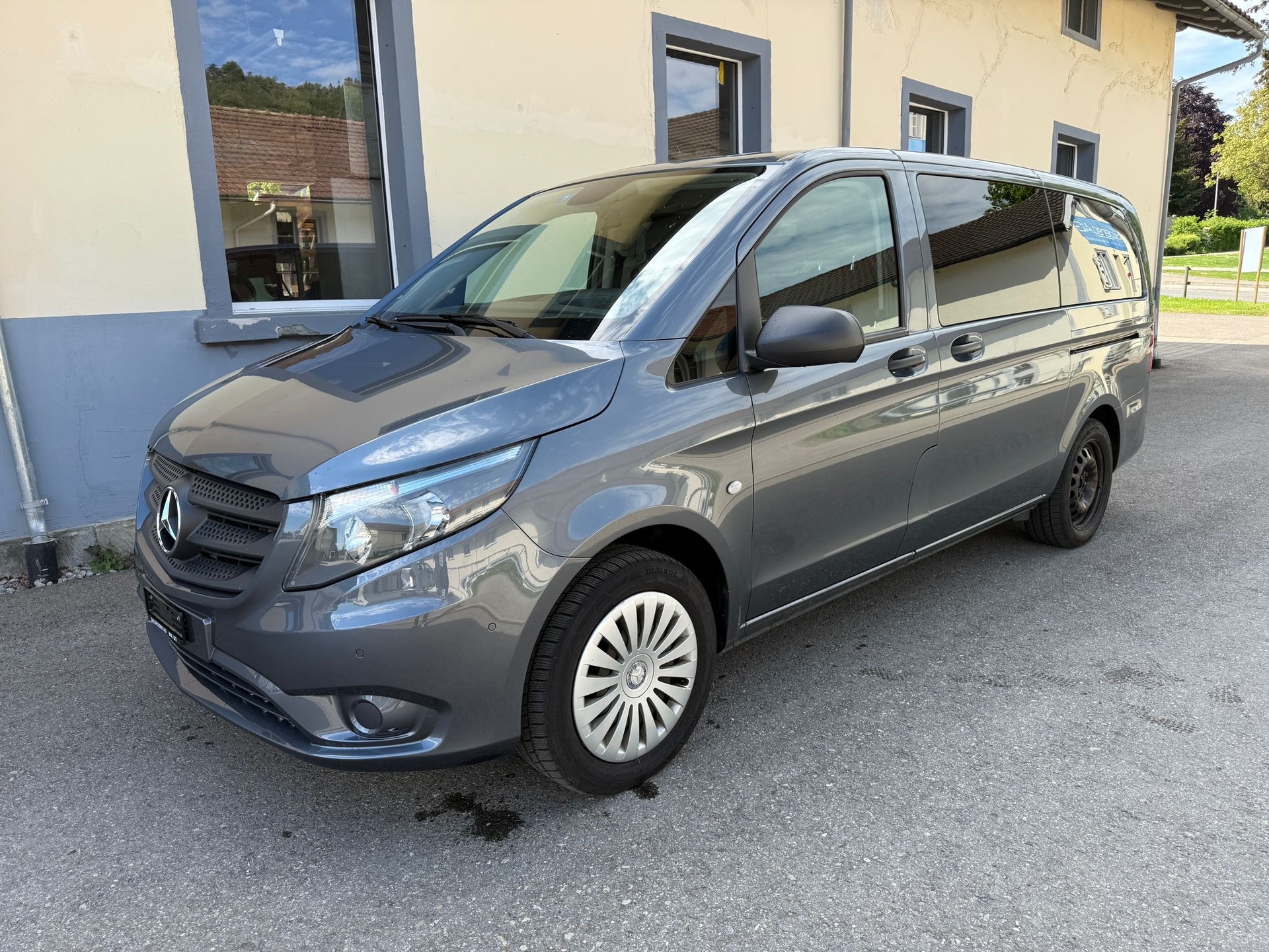 MERCEDES-BENZ Vito 114 BlueTec Tourer Base L 4Matic 7G-Tronic-image-6