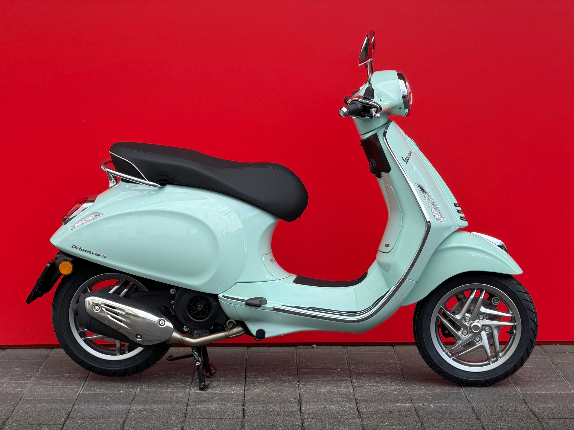 PIAGGIO Vespa 125 Primavera MY26-image-0