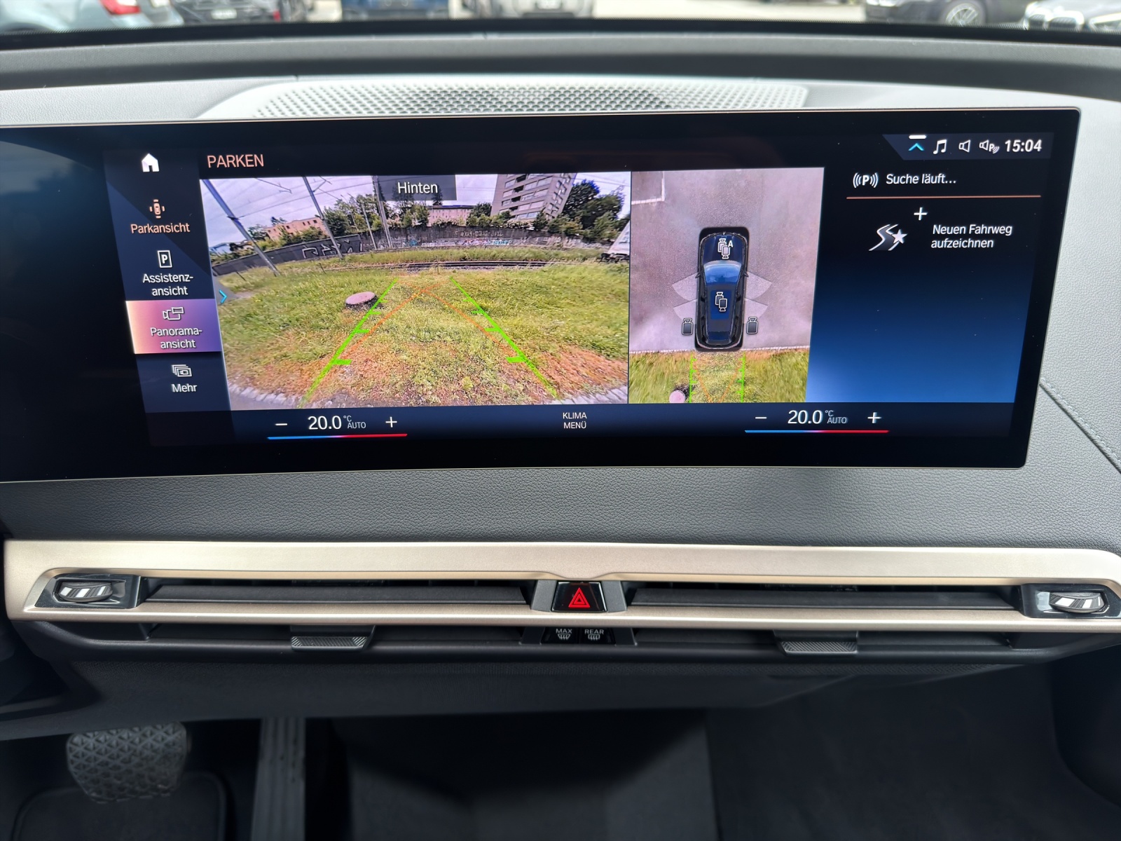 BMW iX xDrive50 Sport-image-18