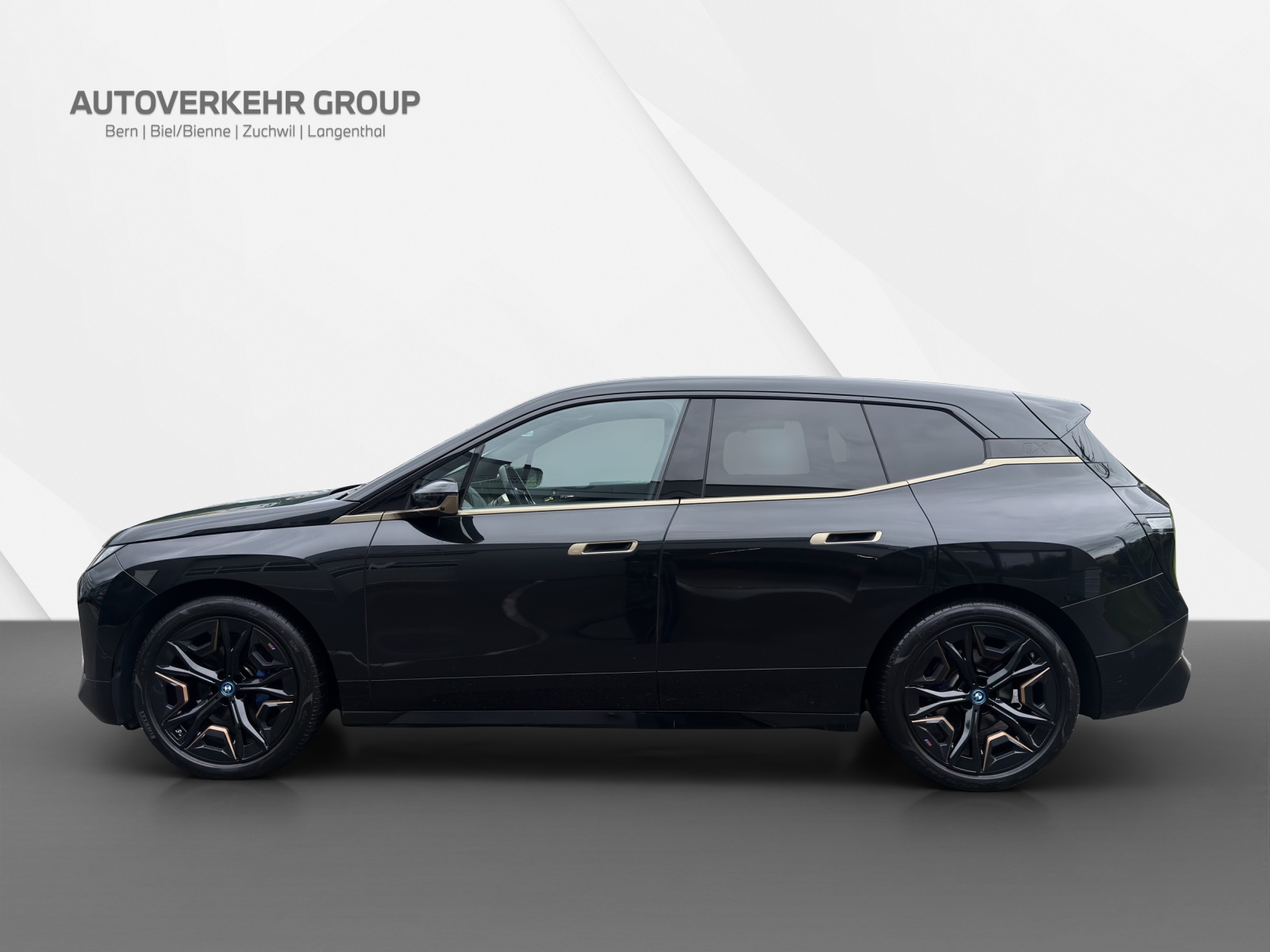 BMW iX xDrive50 Sport-showroom-element-2