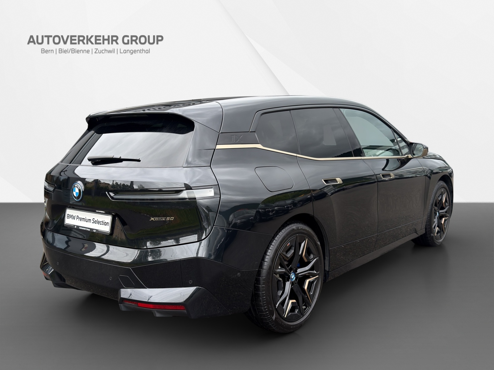 BMW iX xDrive50 Sport-image-5