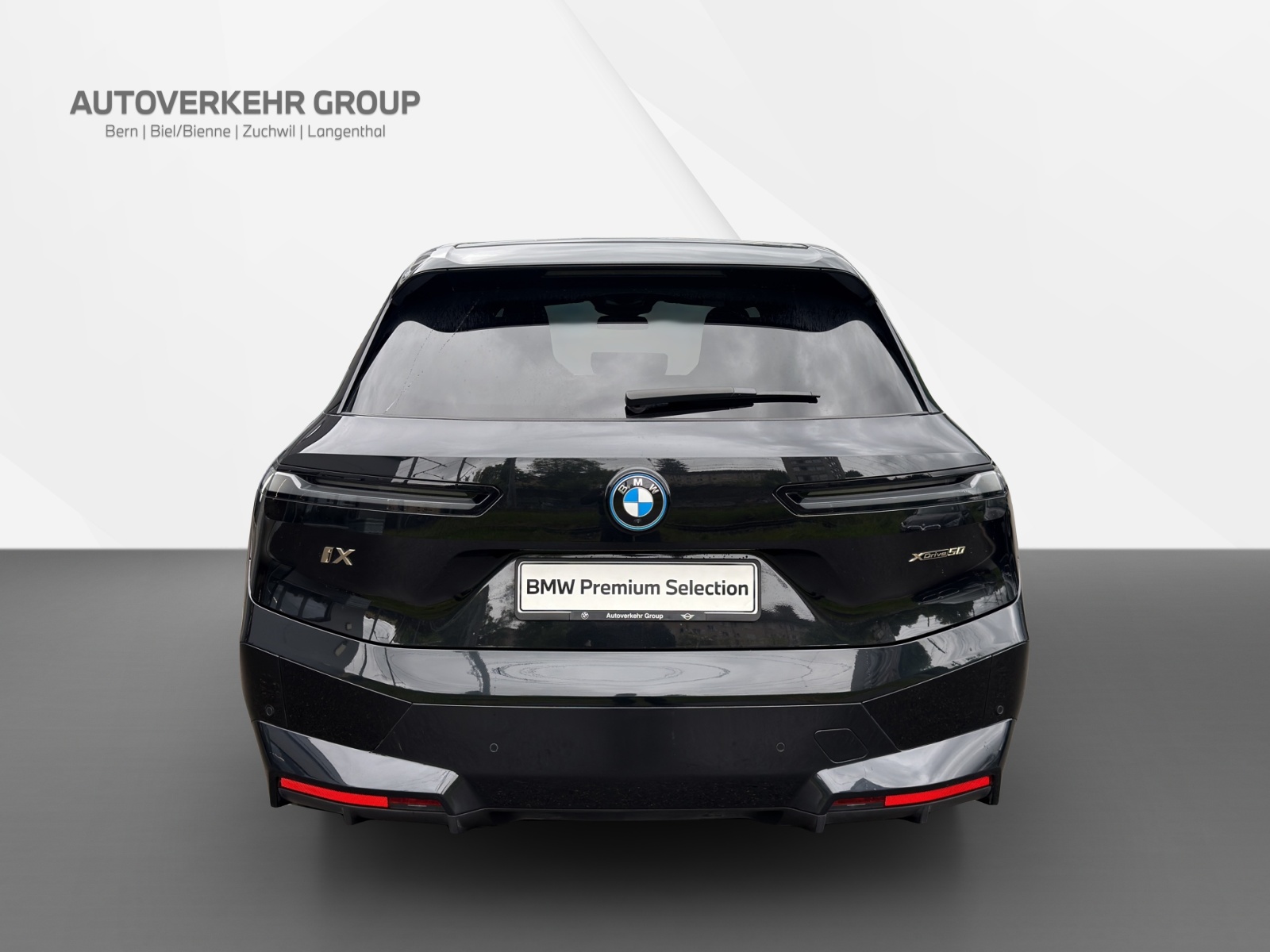 BMW iX xDrive50 Sport-image-4