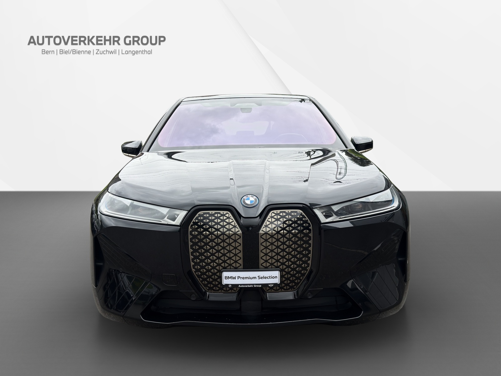 BMW iX xDrive50 Sport-showroom-element-1