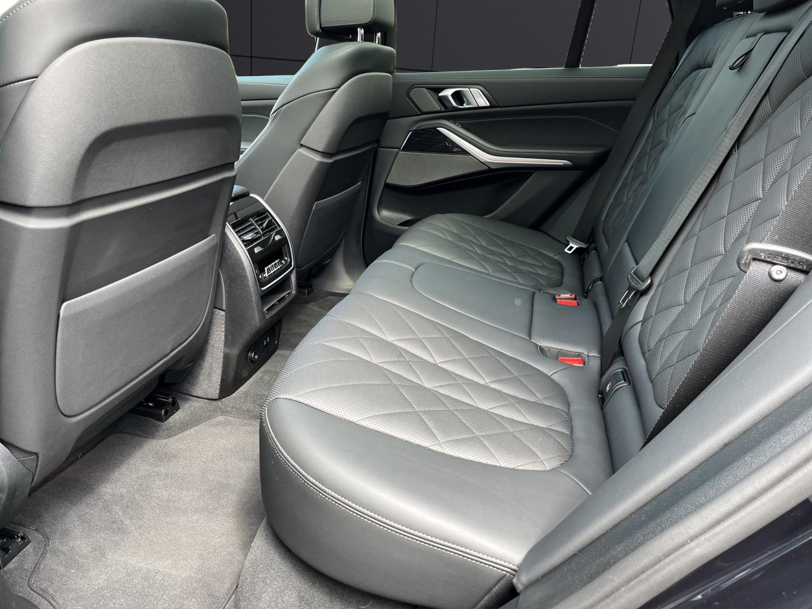 BMW X5 30d xDrive SAG-image-13