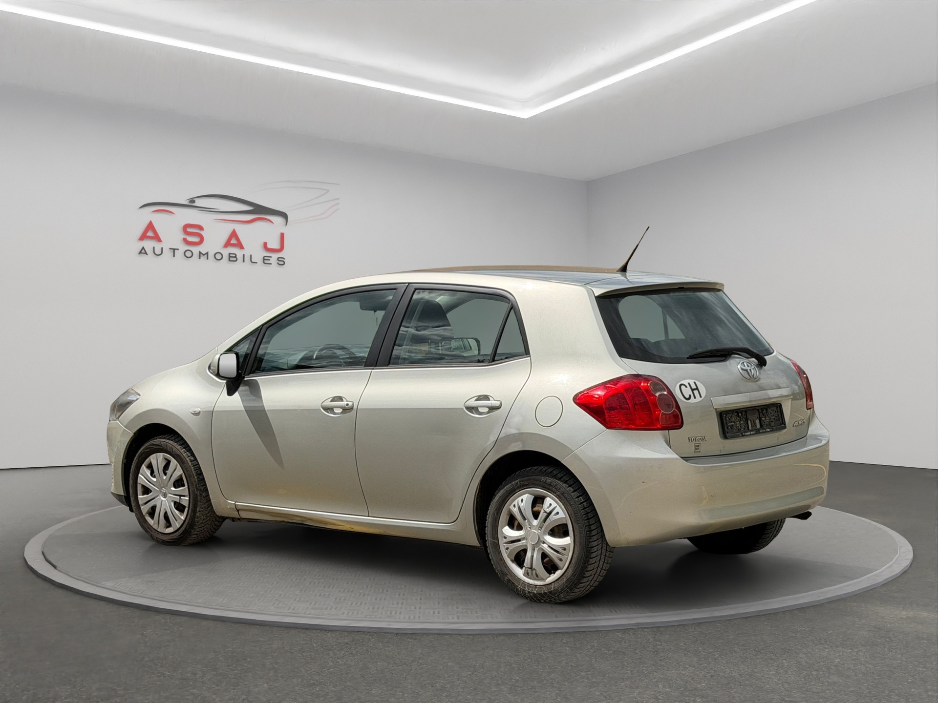 TOYOTA Auris 1.6 Linea Luna-image-4