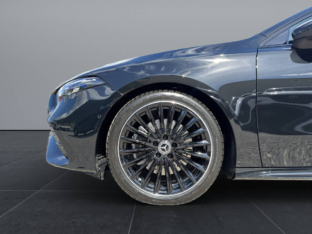 MERCEDES-BENZ A 220 AMG Line 4m-image-16