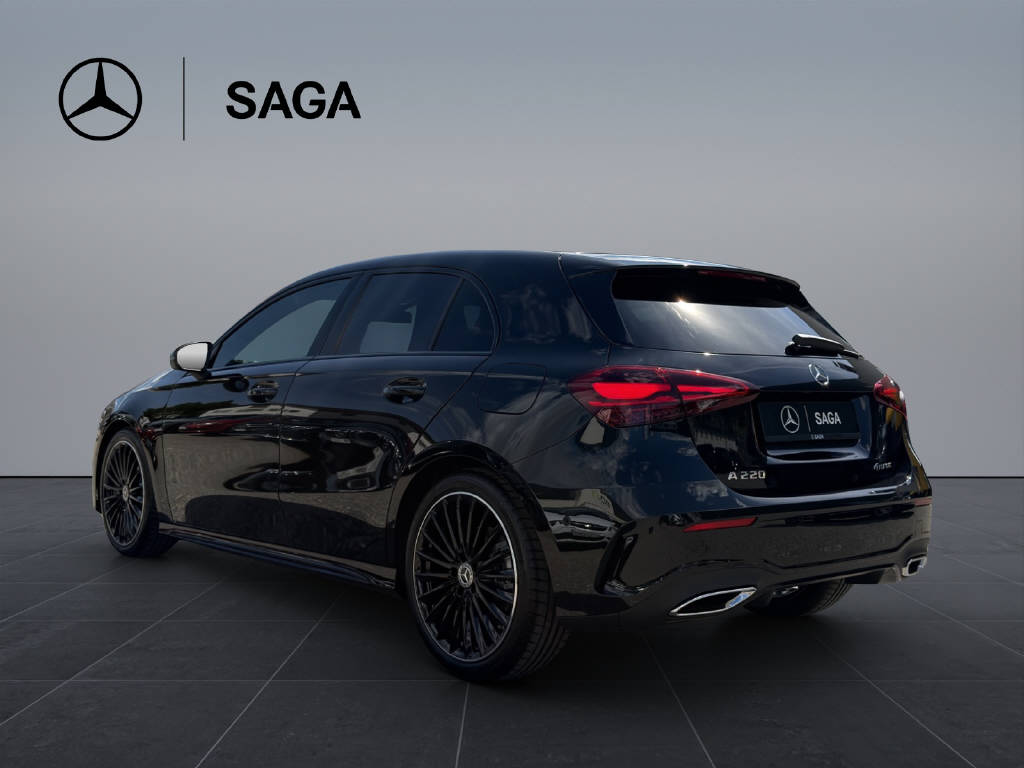 MERCEDES-BENZ A 220 AMG Line 4m-showroom-element-3