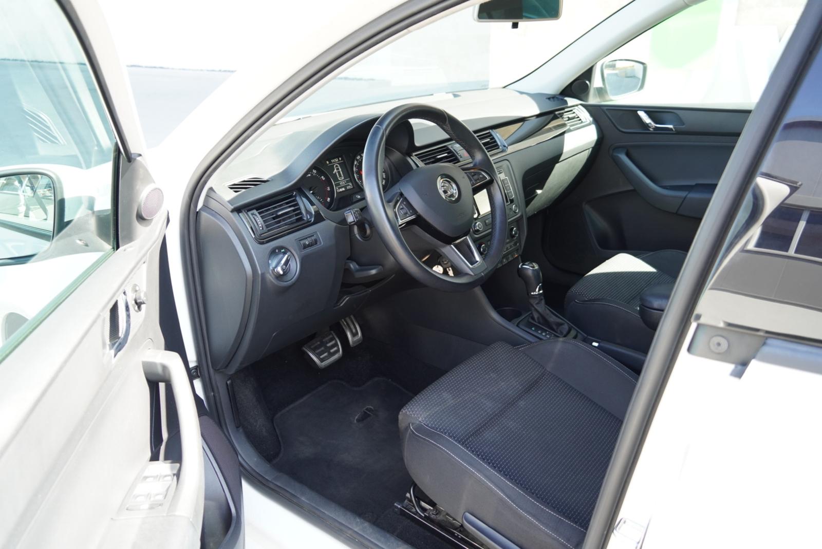 SKODA Rapid Spaceback 1.4 TSI Ambition DSG-image-13