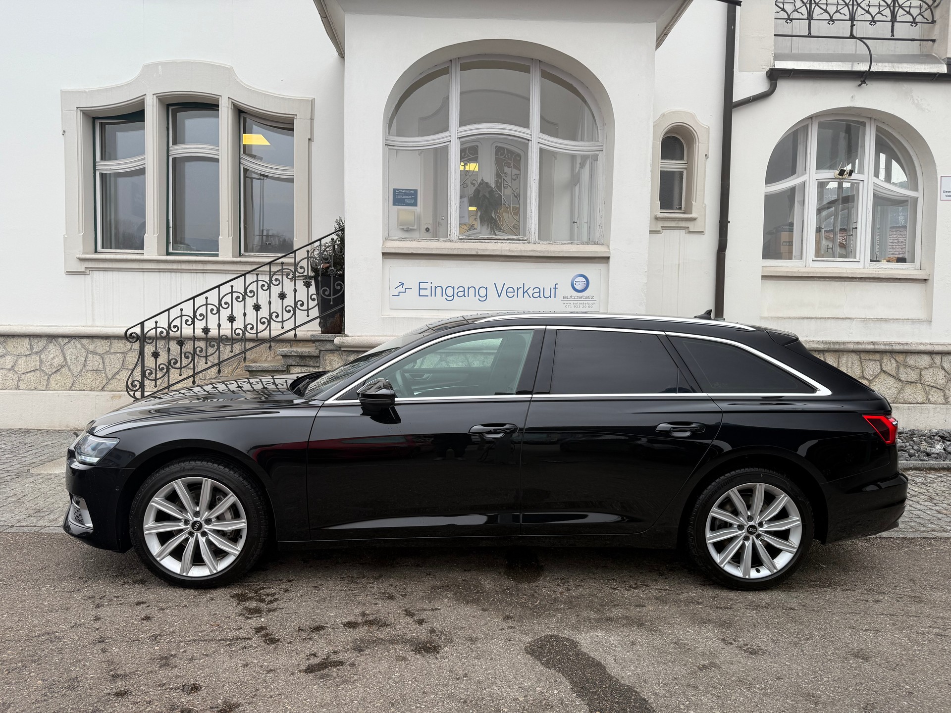 AUDI A6 Avant 2.0 45 TFSI Sport quattro S-Tronic-showroom-element-2