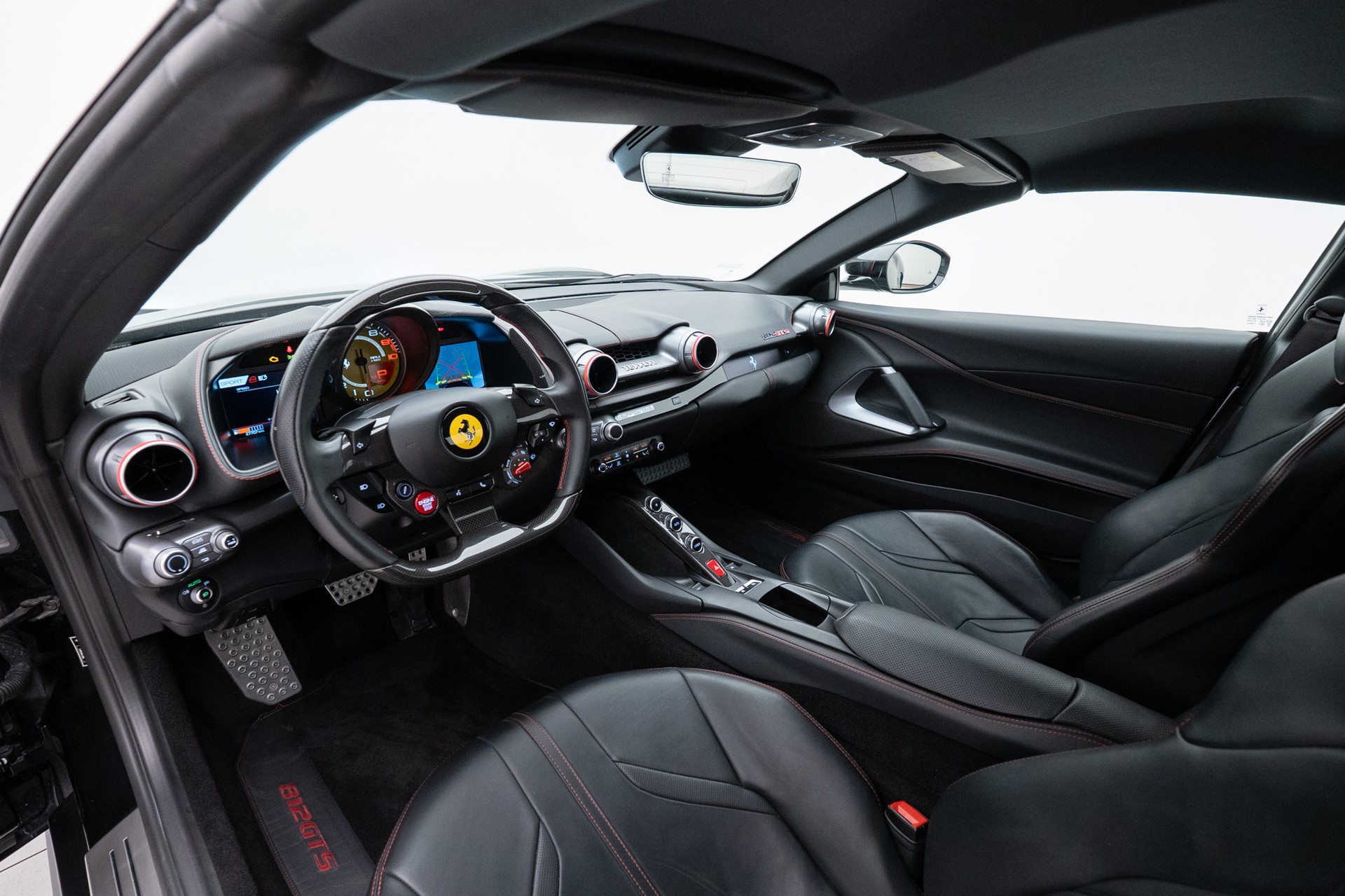 FERRARI 812 GTS-image-5