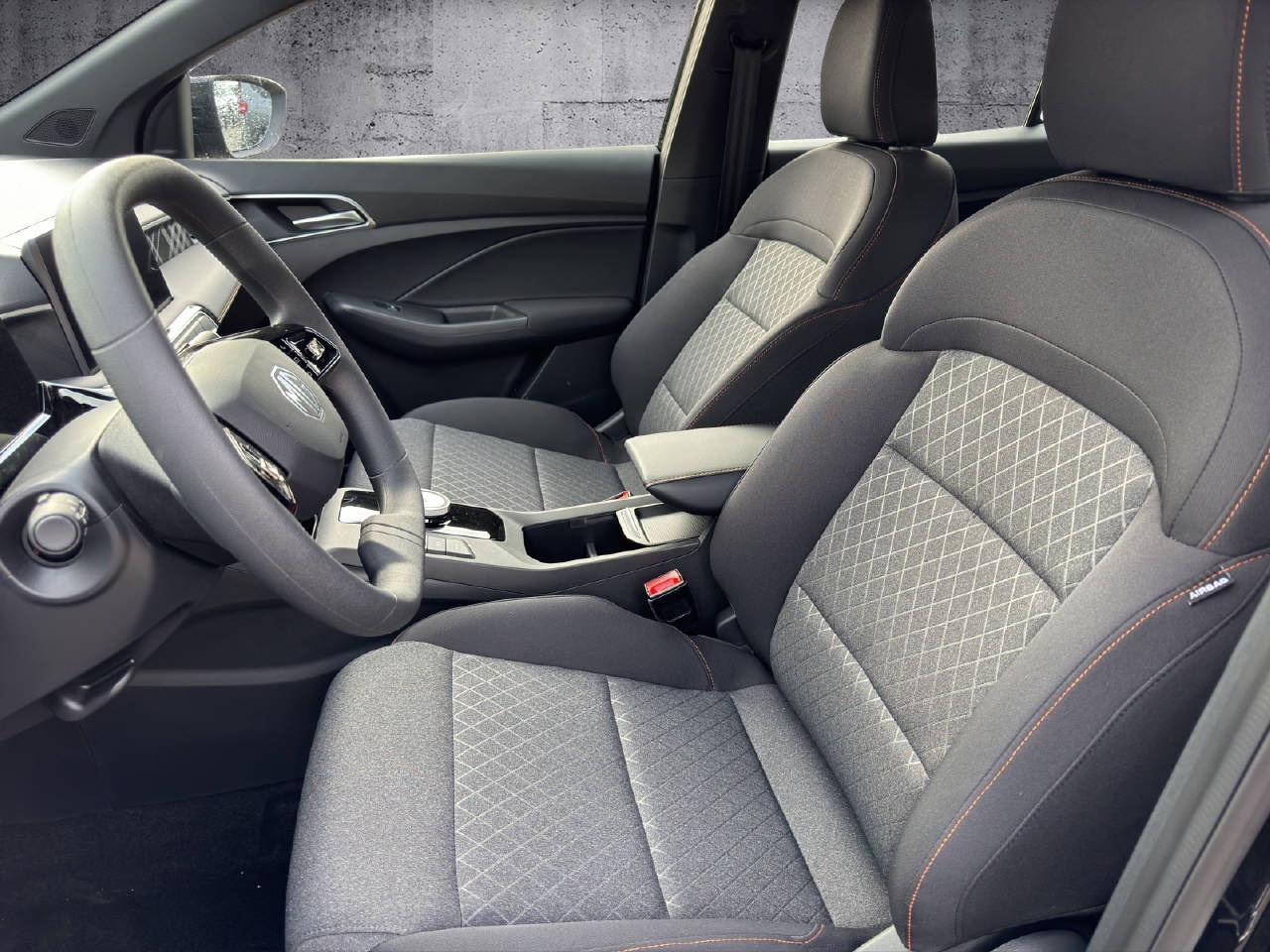 MG 3 1.5 Hybrid Luxury-image-4