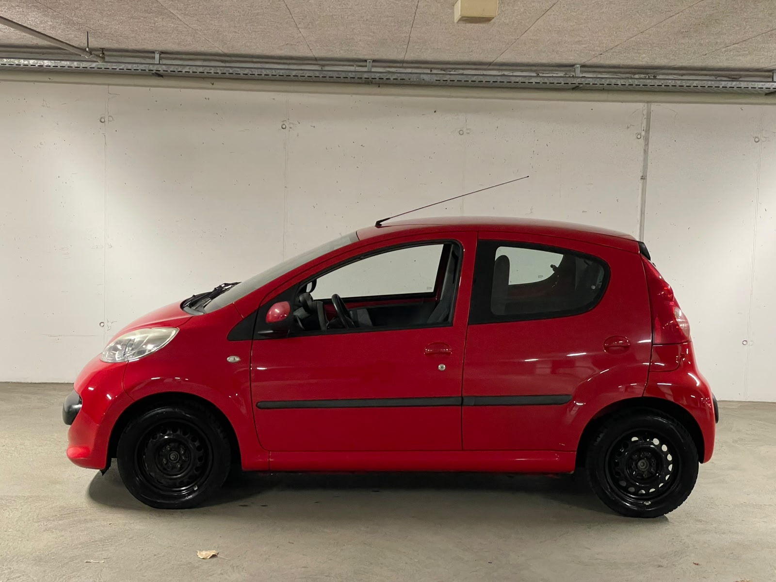 PEUGEOT 107 1.0 Trendy-showroom-element-2