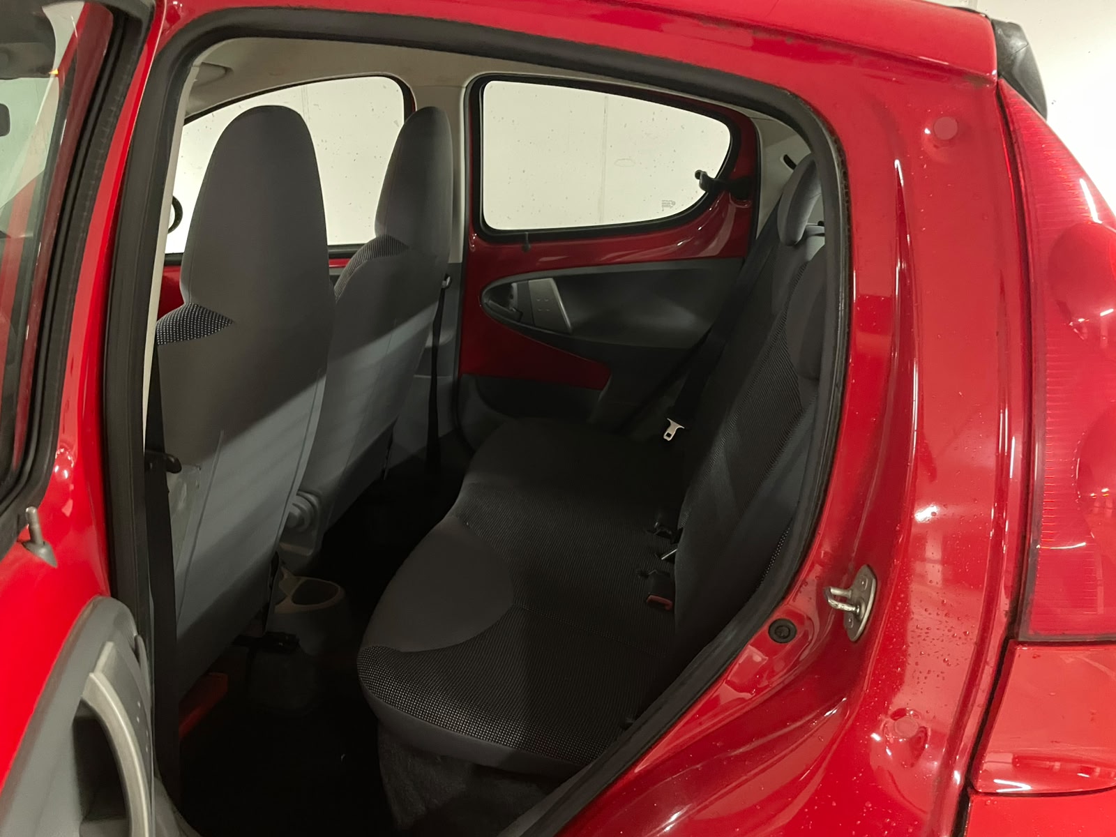 PEUGEOT 107 1.0 Trendy-image-9