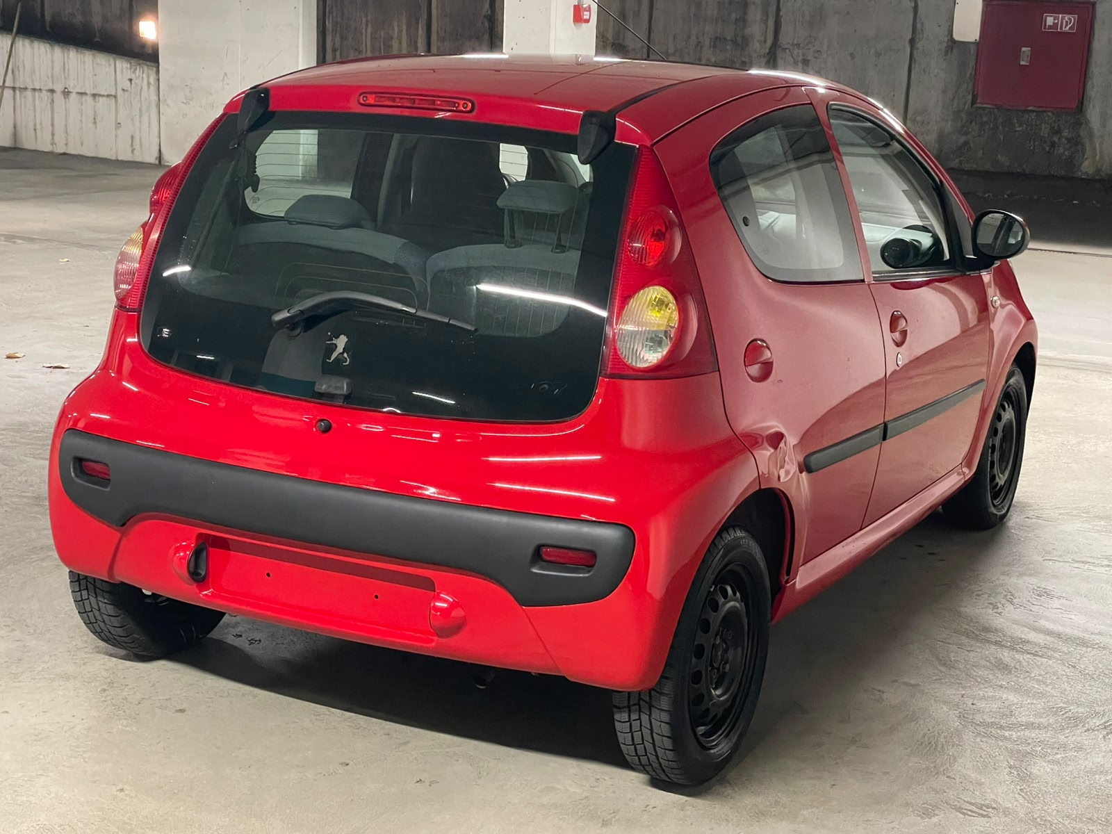 PEUGEOT 107 1.0 Trendy-image-5