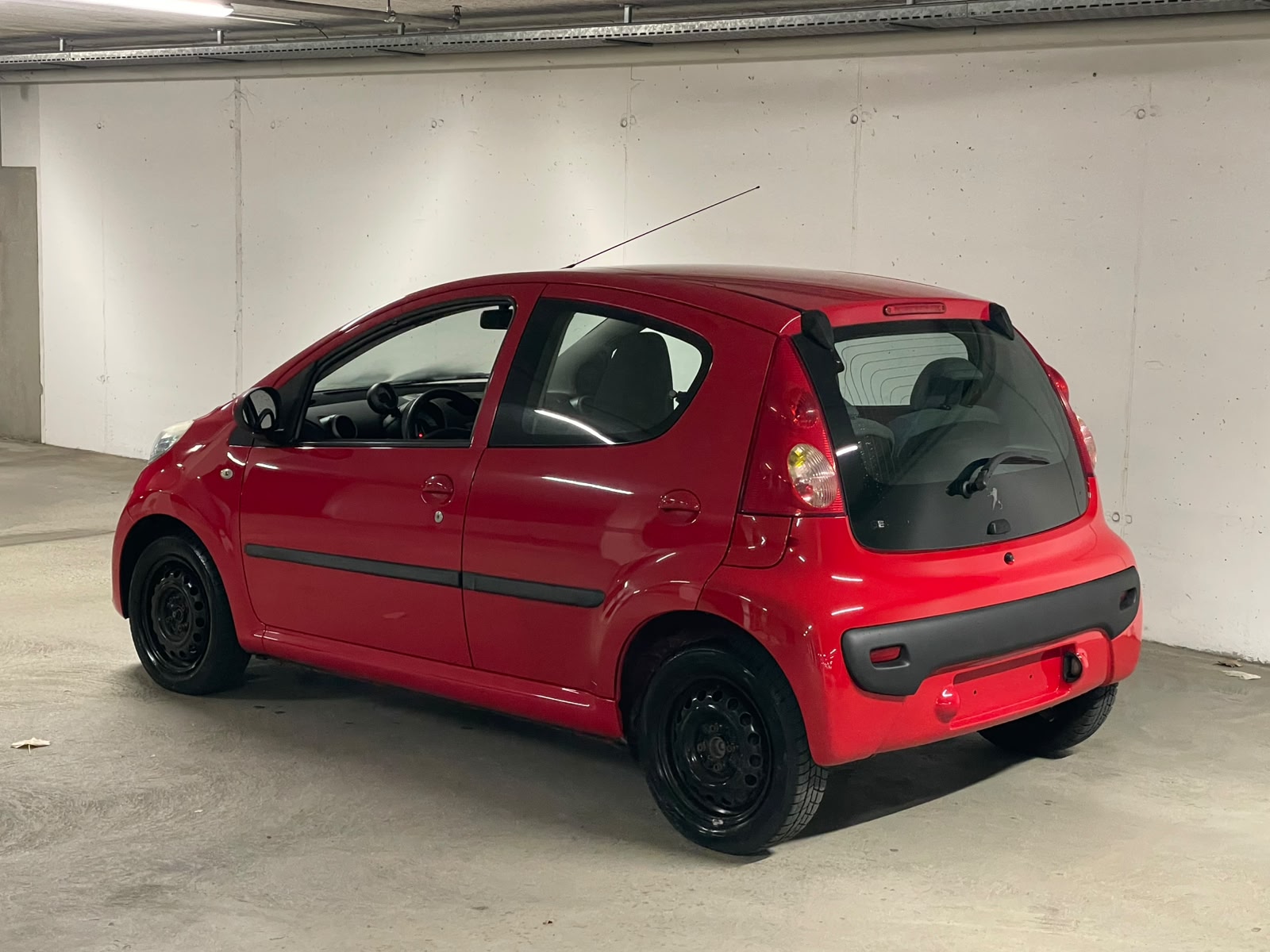 PEUGEOT 107 1.0 Trendy-showroom-element-3