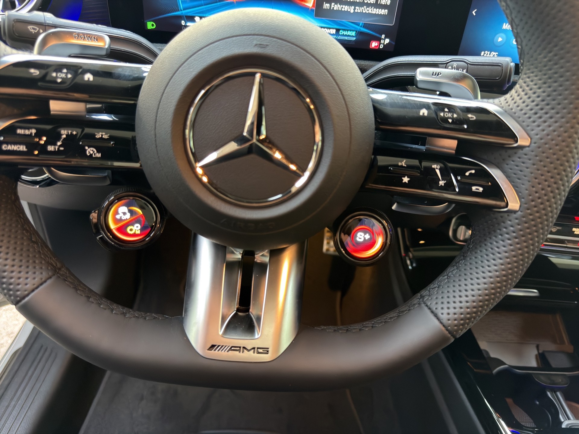 MERCEDES-BENZ A 35 AMG 4matic-image-18