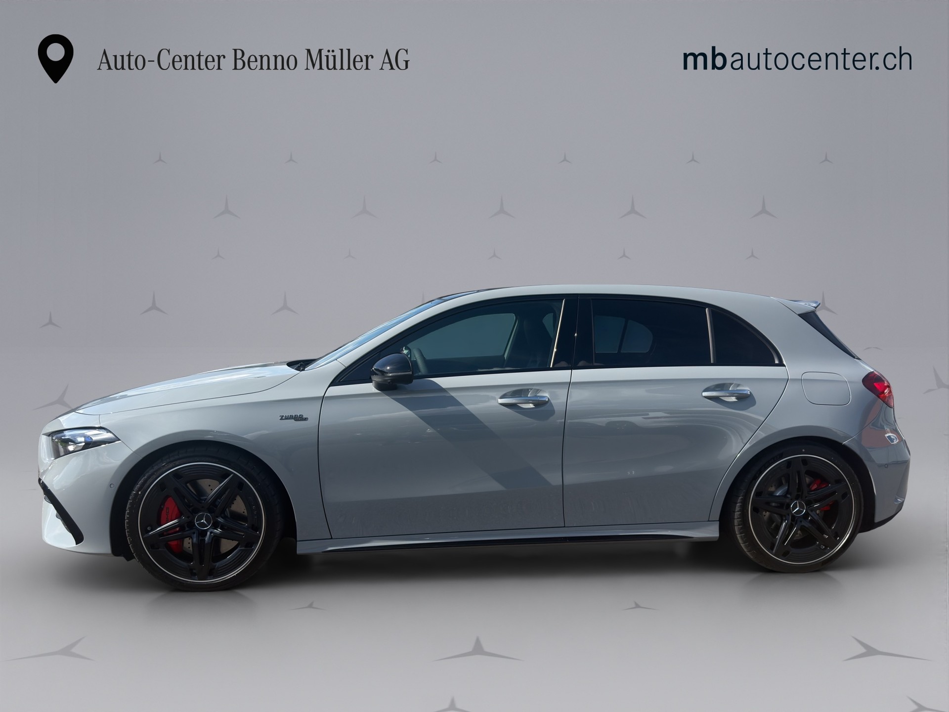 MERCEDES-BENZ A 35 AMG 4matic-showroom-element-2