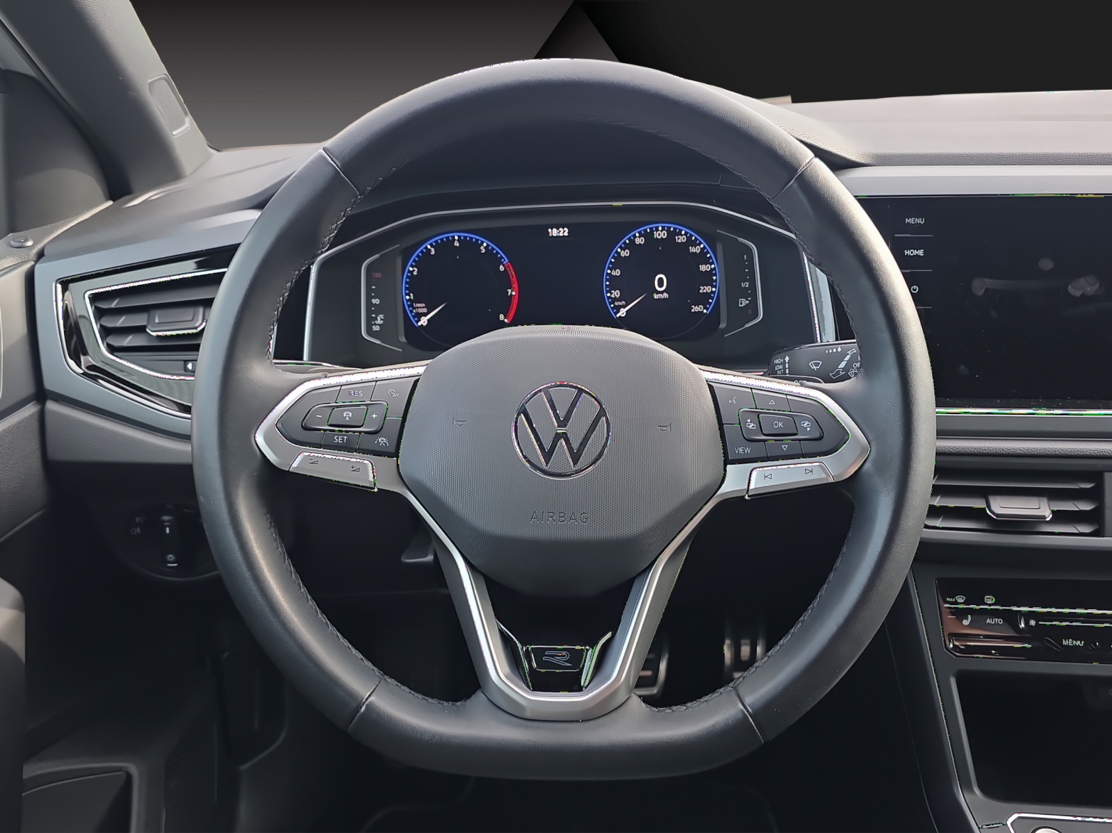 VW Polo 1.0 TSI R-Line DSG-image-8