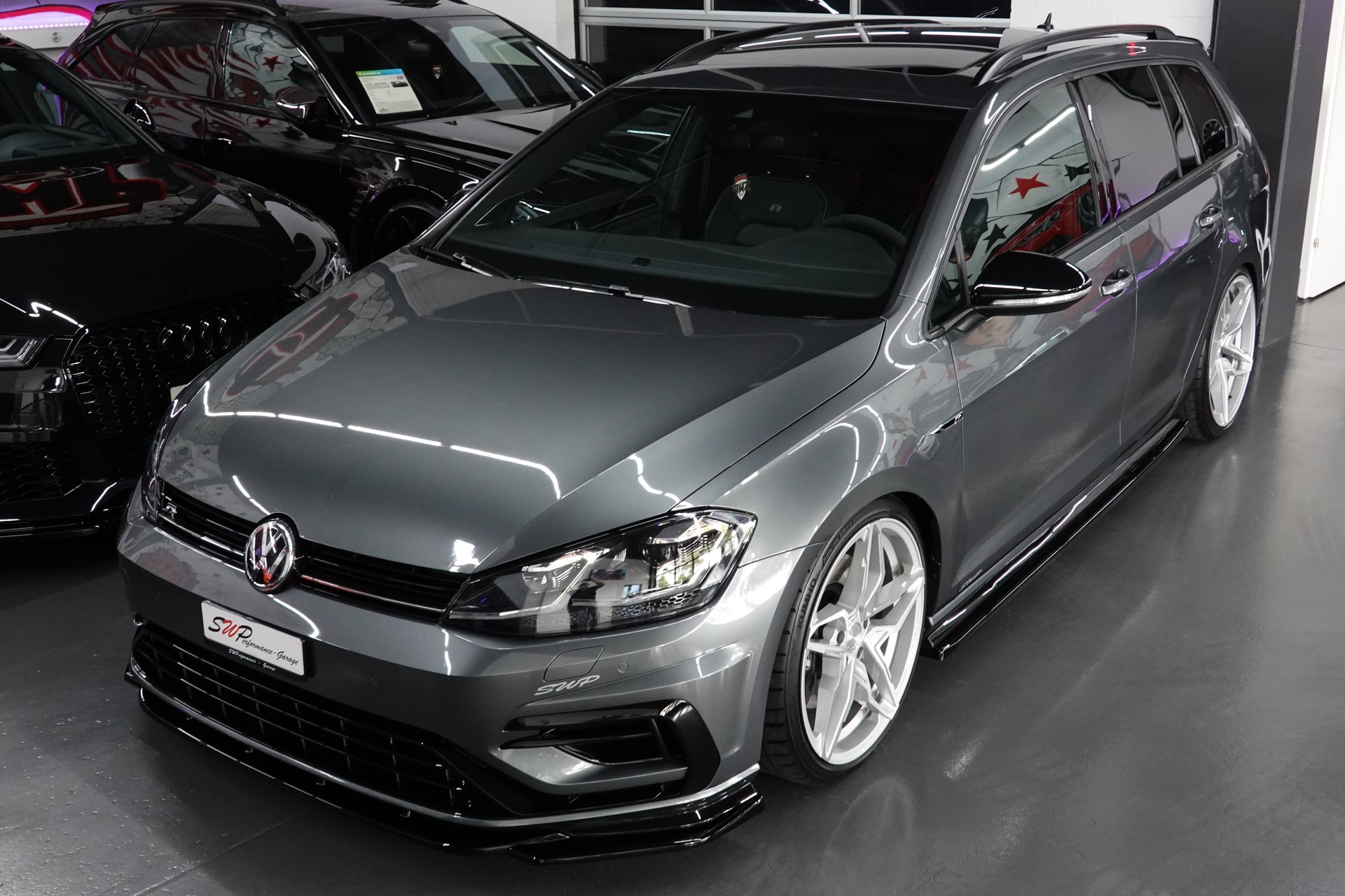 VW GOLF VARIANT 2.0 TSI R 4MOTION DSG DEEP ON TOP-showroom-element-2