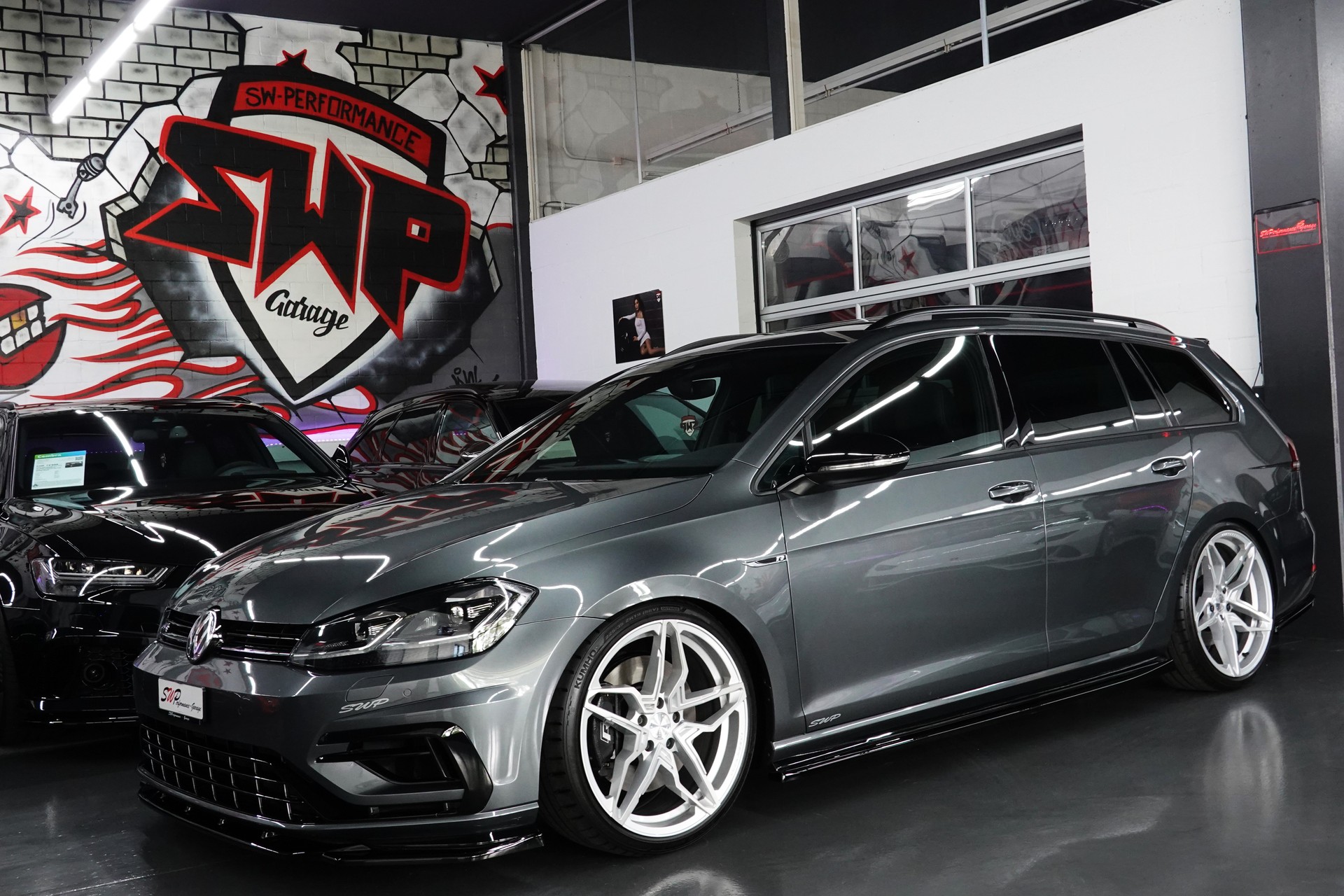 VW GOLF VARIANT 2.0 TSI R 4MOTION DSG DEEP ON TOP