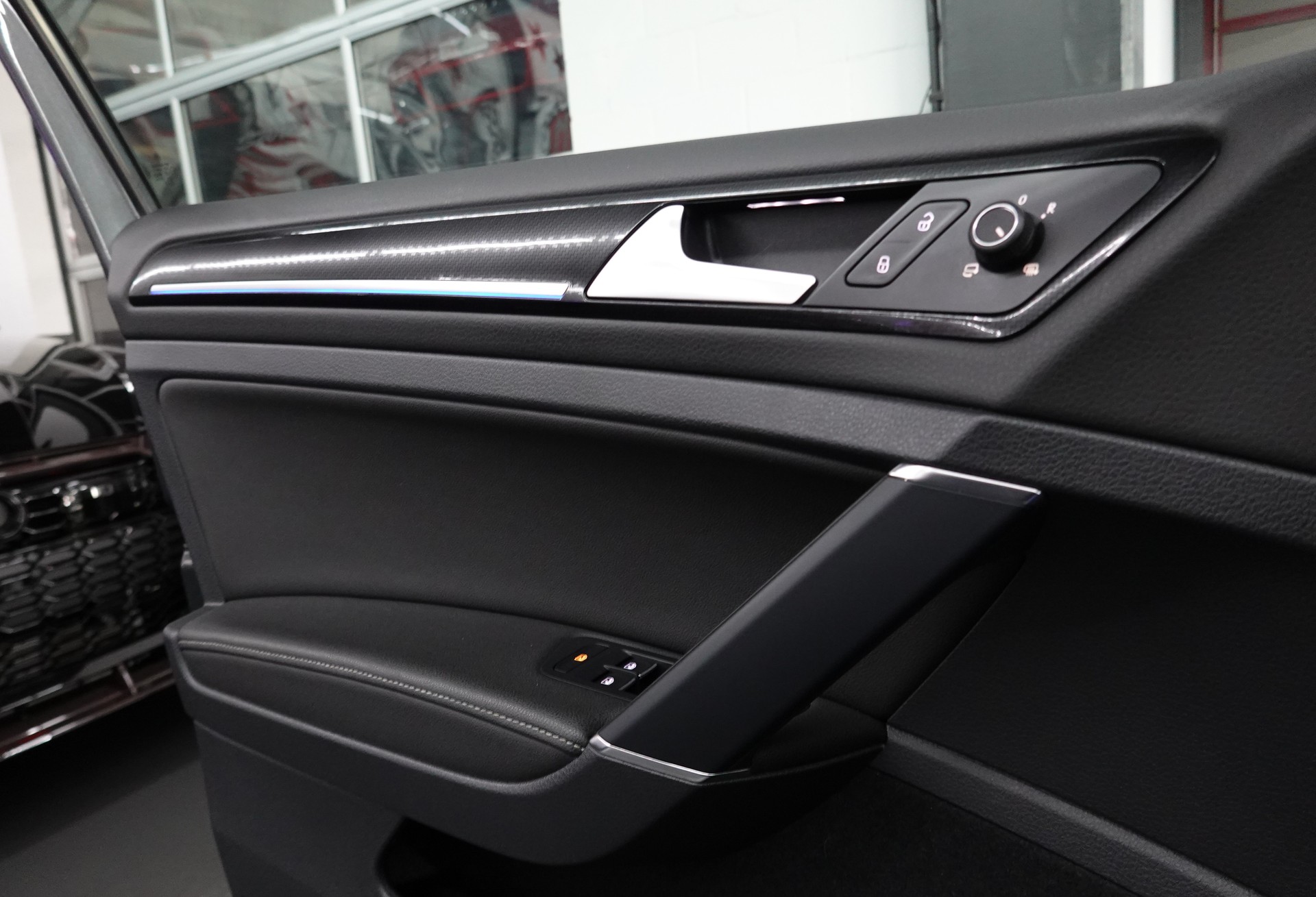 VW GOLF VARIANT 2.0 TSI R 4MOTION DSG DEEP ON TOP-image-28
