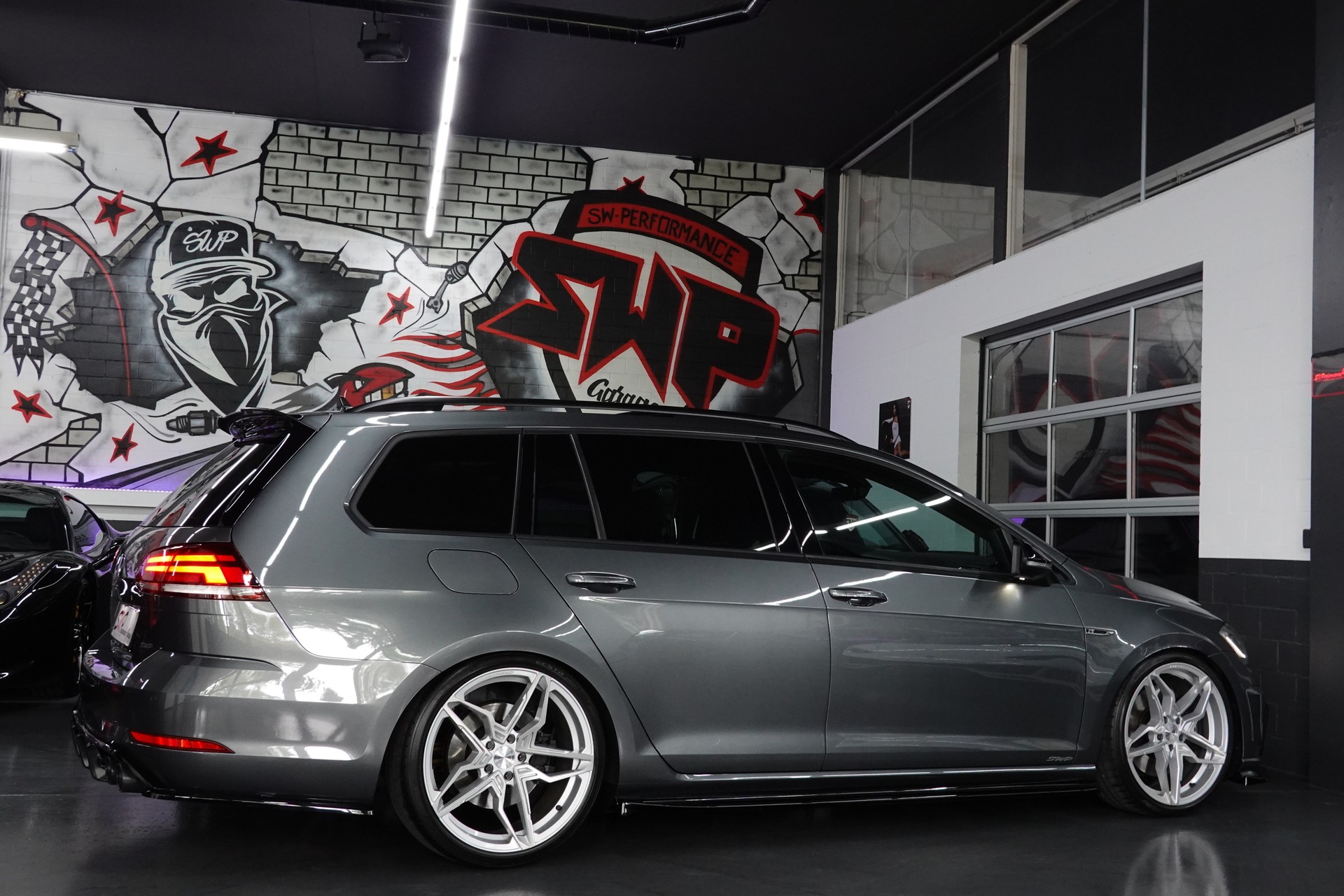 VW GOLF VARIANT 2.0 TSI R 4MOTION DSG DEEP ON TOP-image-22