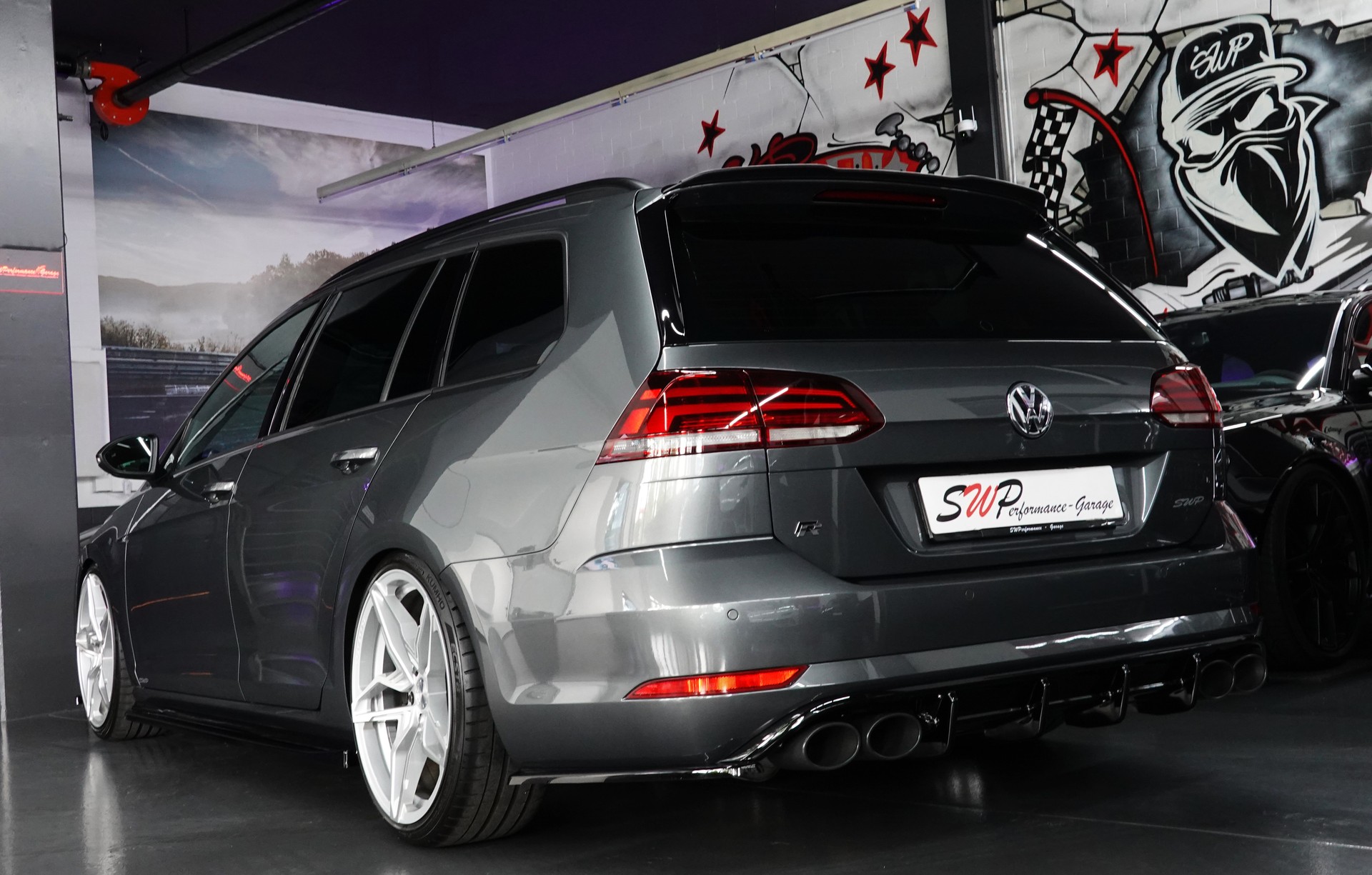 VW GOLF VARIANT 2.0 TSI R 4MOTION DSG DEEP ON TOP-image-11