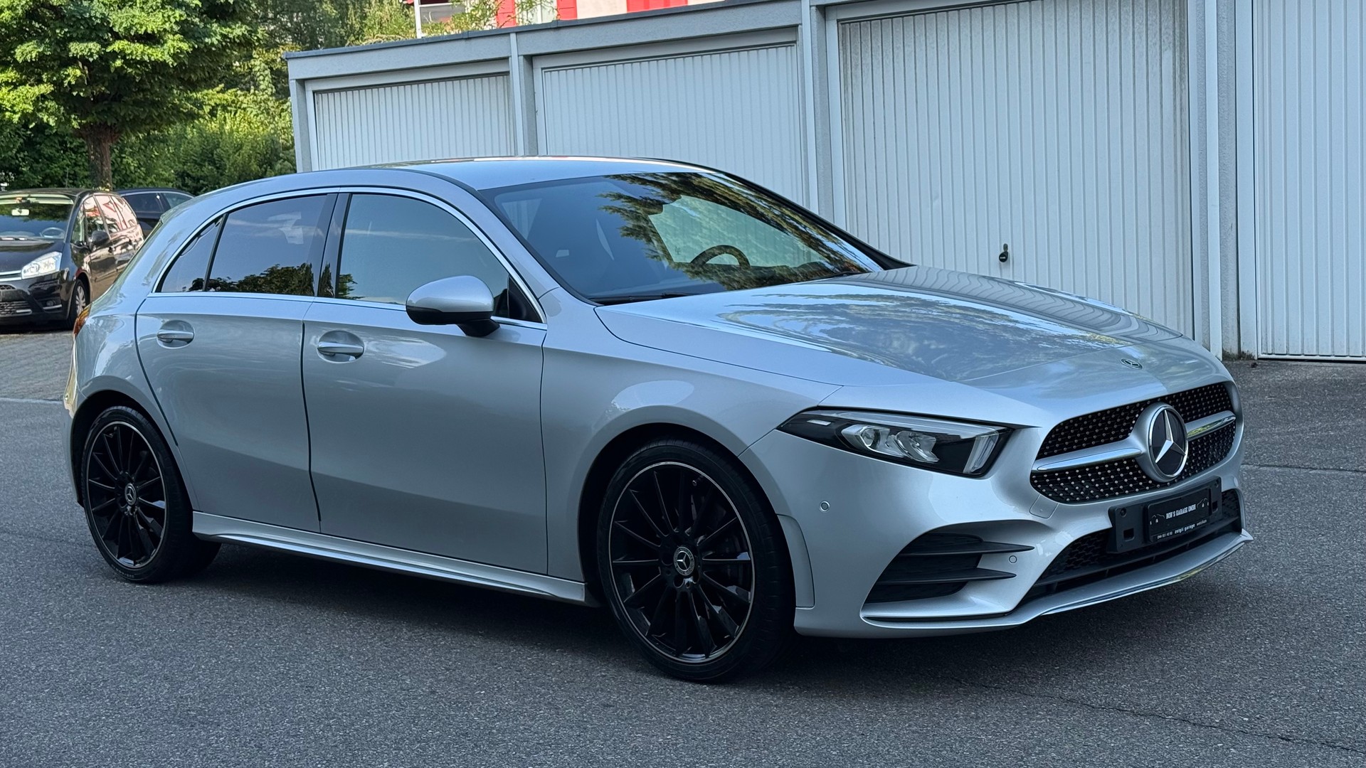 MERCEDES-BENZ A 220 AMG Line 7G-DCT-image-6
