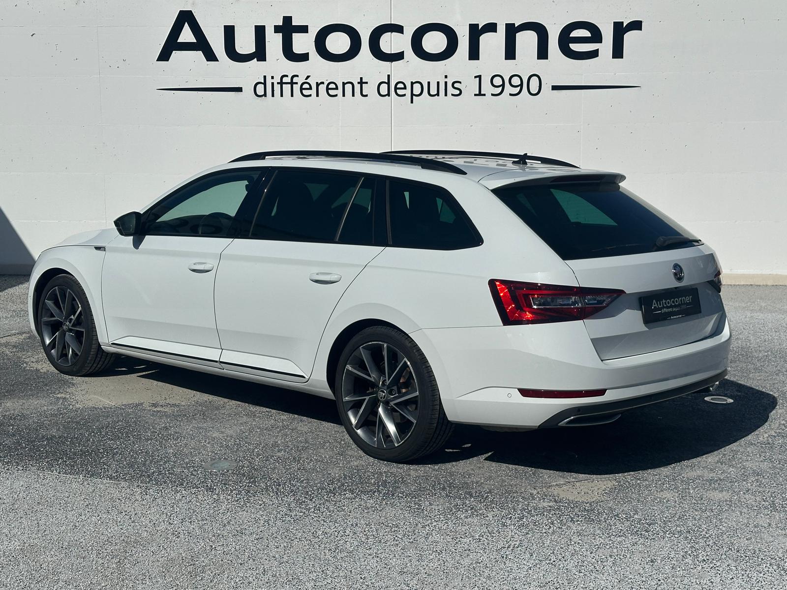 SKODA Superb Combi 2.0 TDi SportLine+ 4x4 DSG-image-3