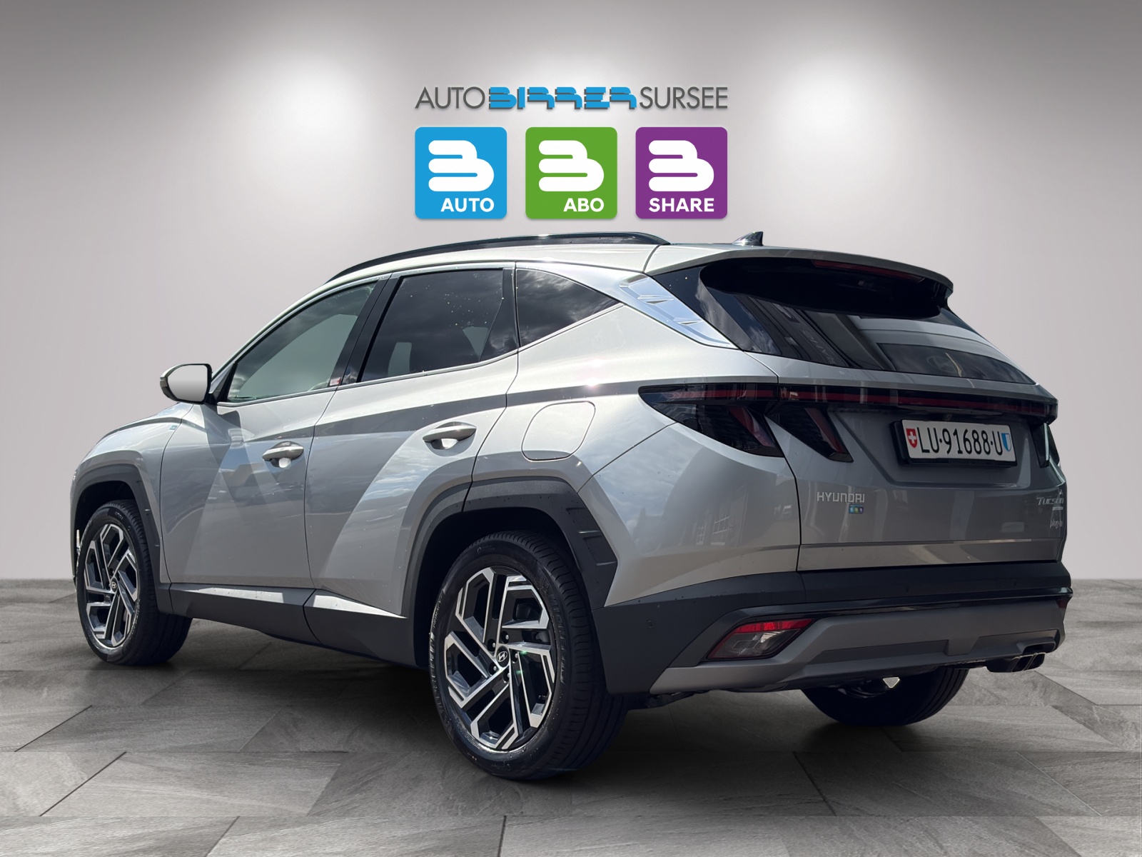 HYUNDAI Tucson 1.6 T-GDi PHEV Vertex Swiss Edition 4WD-image-6