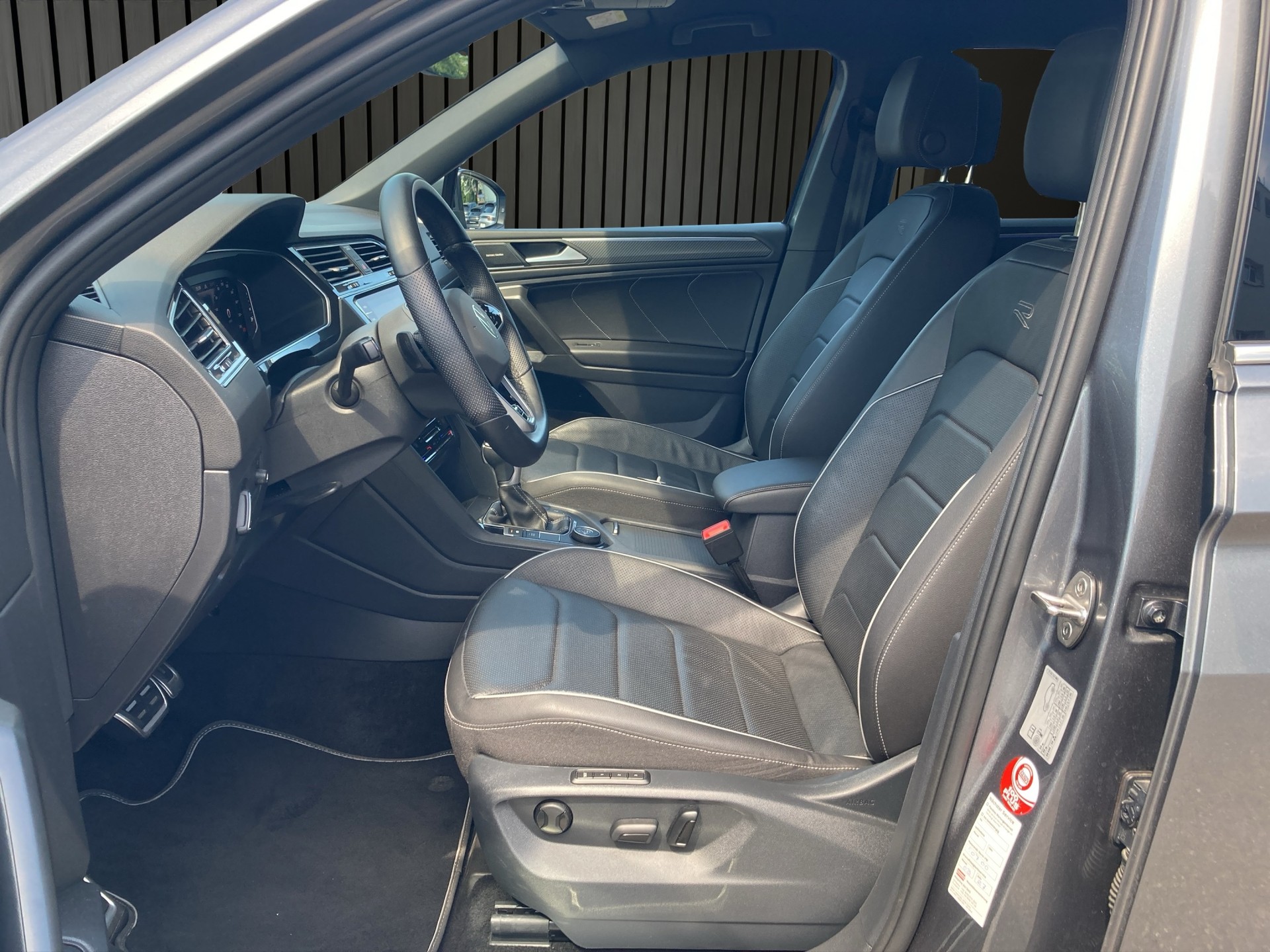VW Tiguan Allspace 2.0 TDI SCR R-Line DSG-image-8