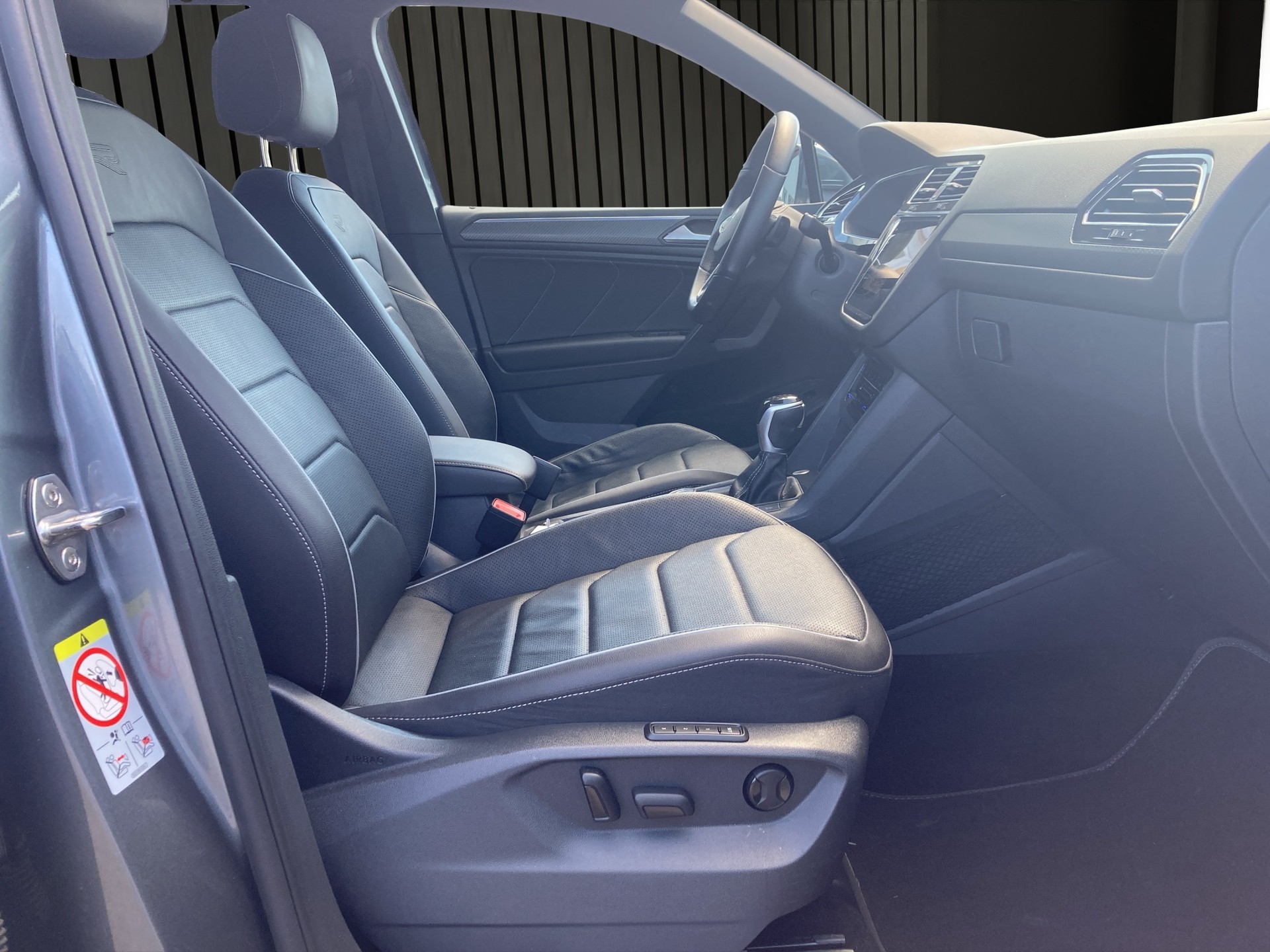 VW Tiguan Allspace 2.0 TDI SCR R-Line DSG-image-15