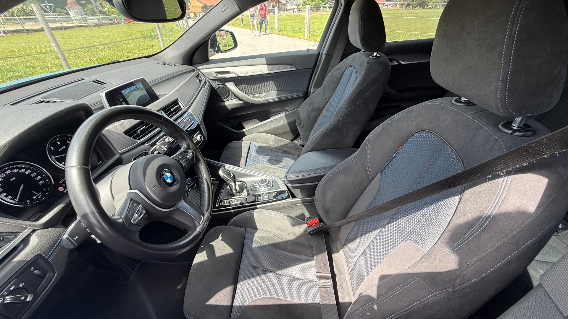 BMW X2 sDrive 18d M Sport X Steptronic-image-10