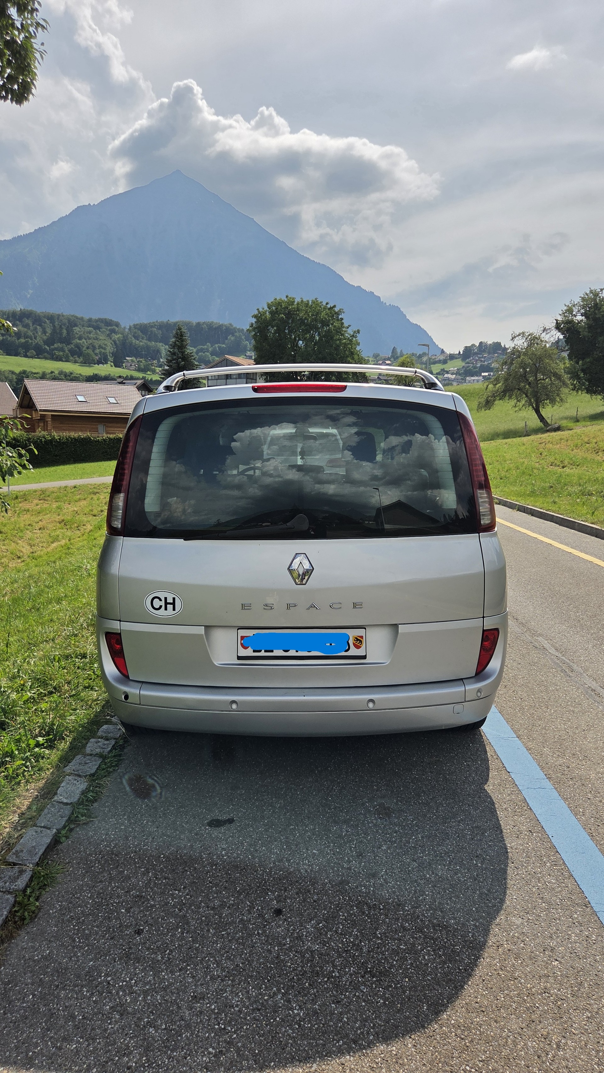 RENAULT 2.0 dCi 173 Swiss Edition-image-2