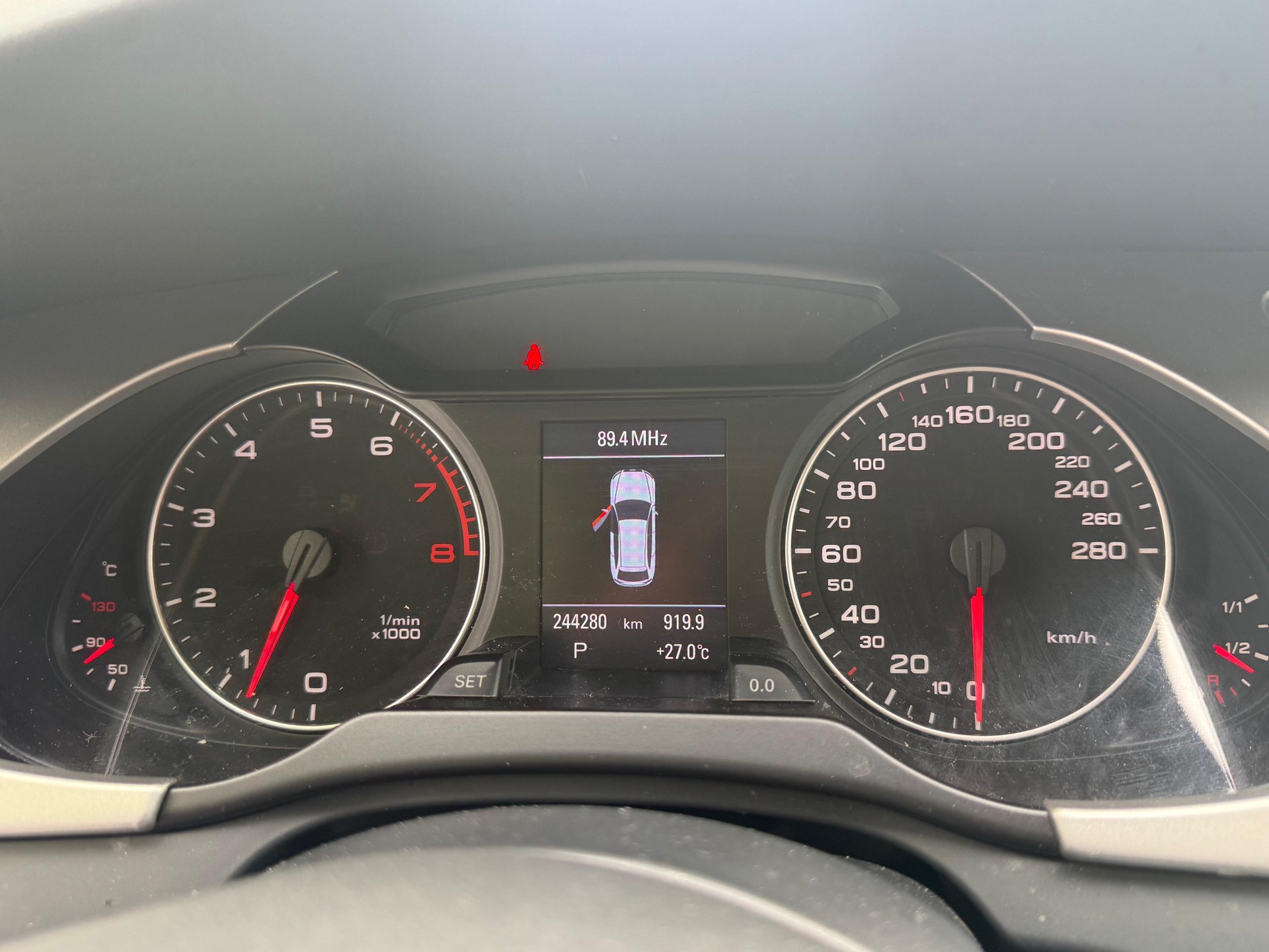 AUDI A4 Avant 1.8 TFSI multitronic-image-10