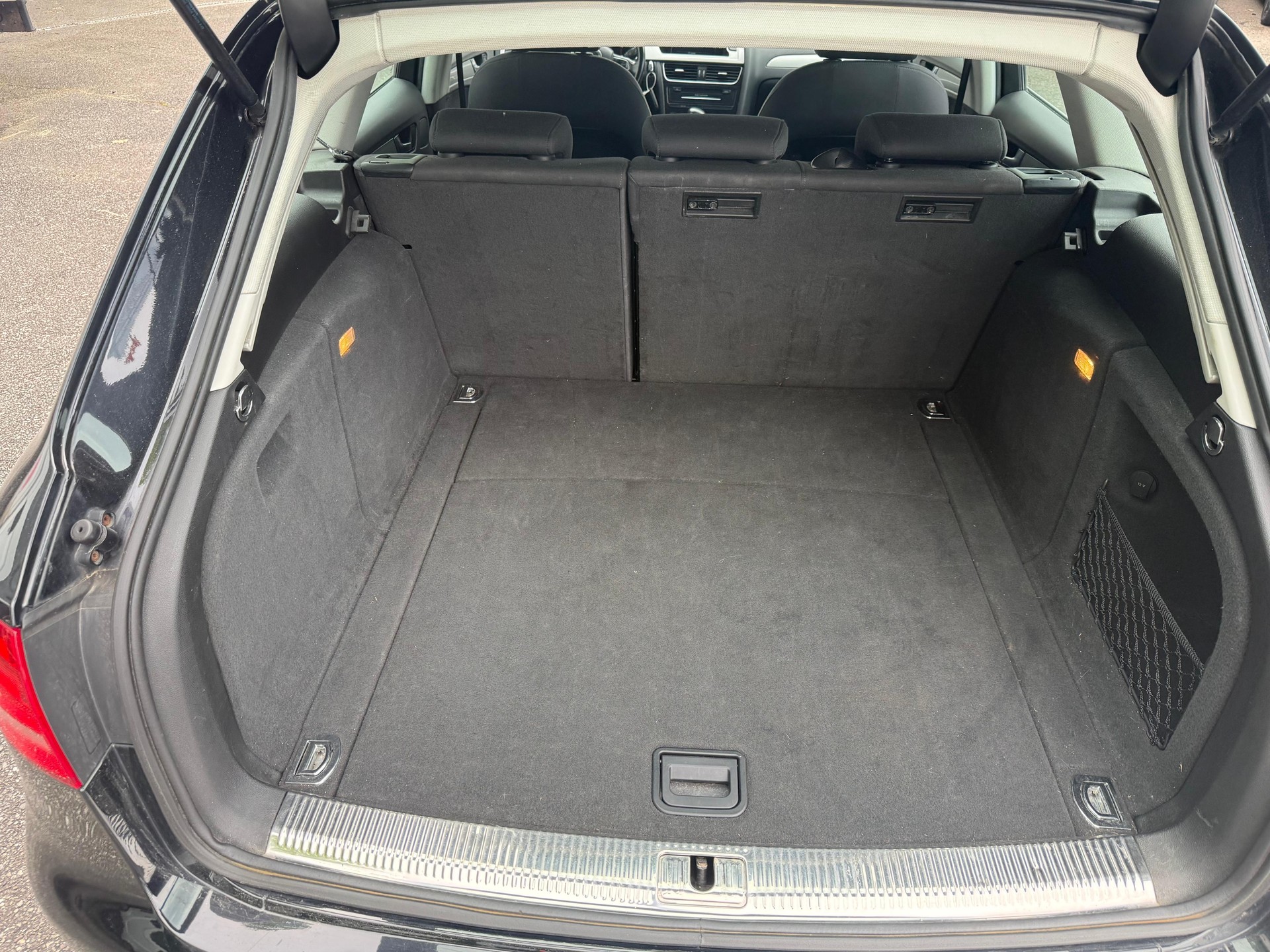 AUDI A4 Avant 1.8 TFSI multitronic-image-12
