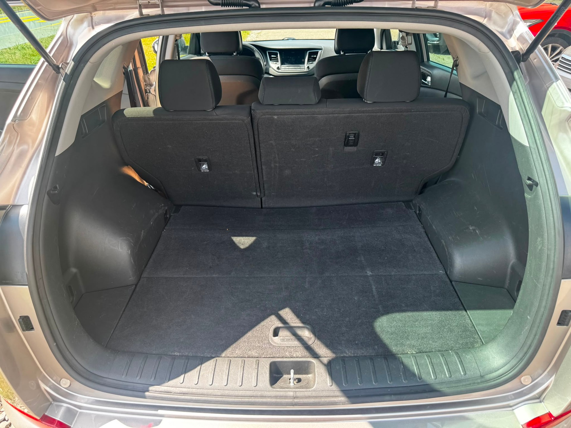 HYUNDAI Tucson 2.0 CRDI Plena 4WD Automatic-image-10