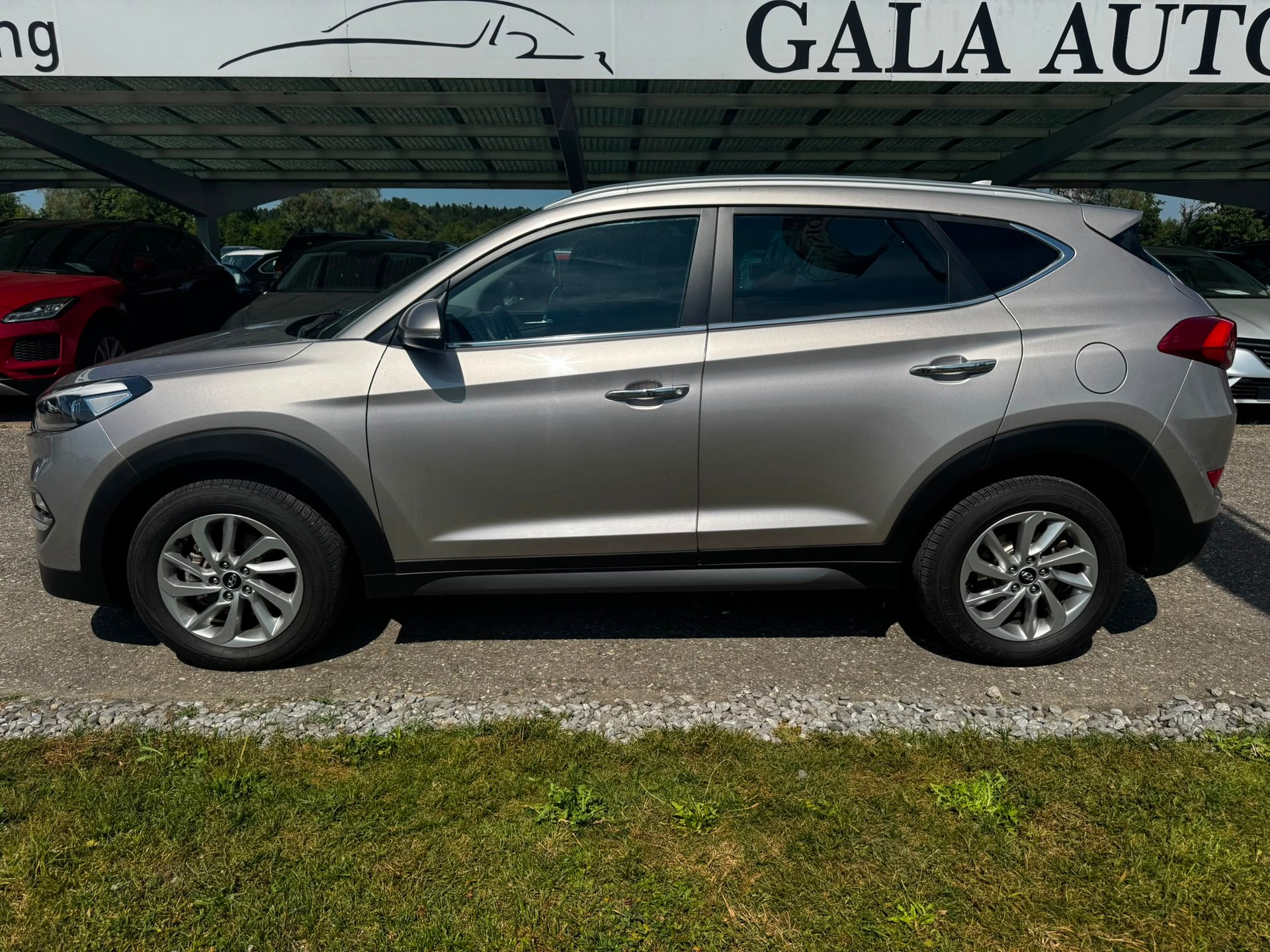 HYUNDAI Tucson 2.0 CRDI Plena 4WD Automatic-image-7