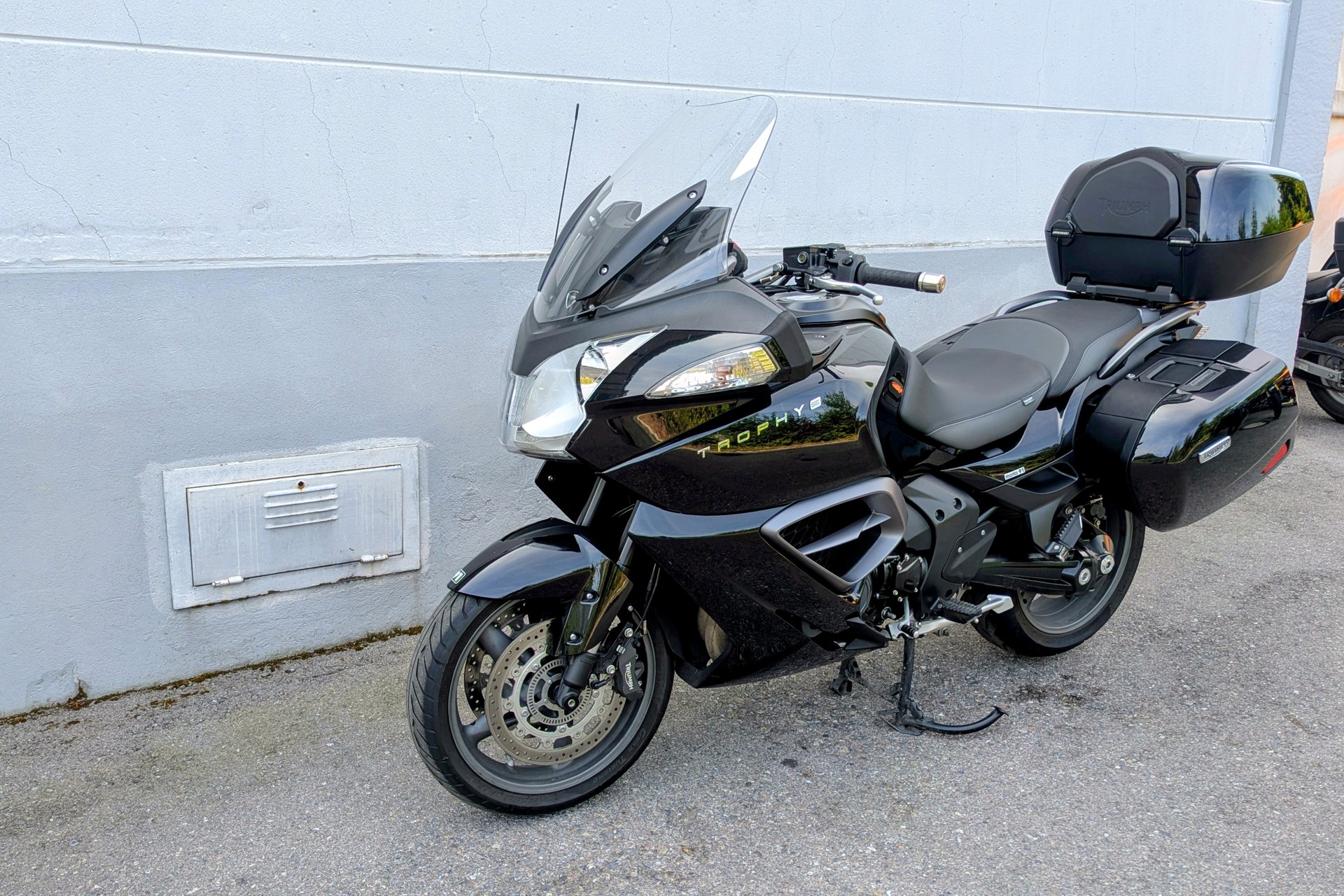 TRIUMPH Trophy 1200 SE ABS-image-3