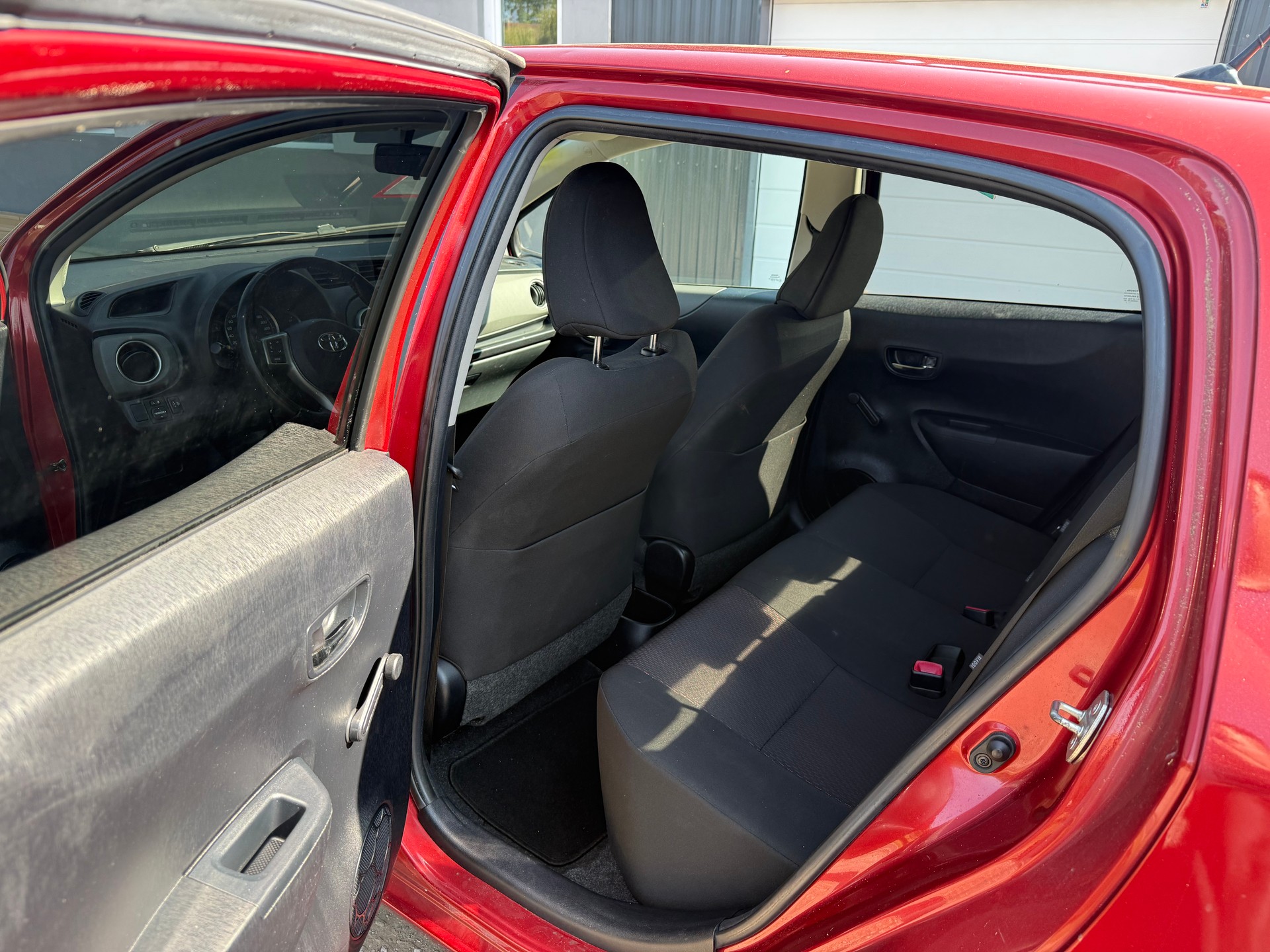 TOYOTA Yaris 1.33 Style Multidrive-image-5